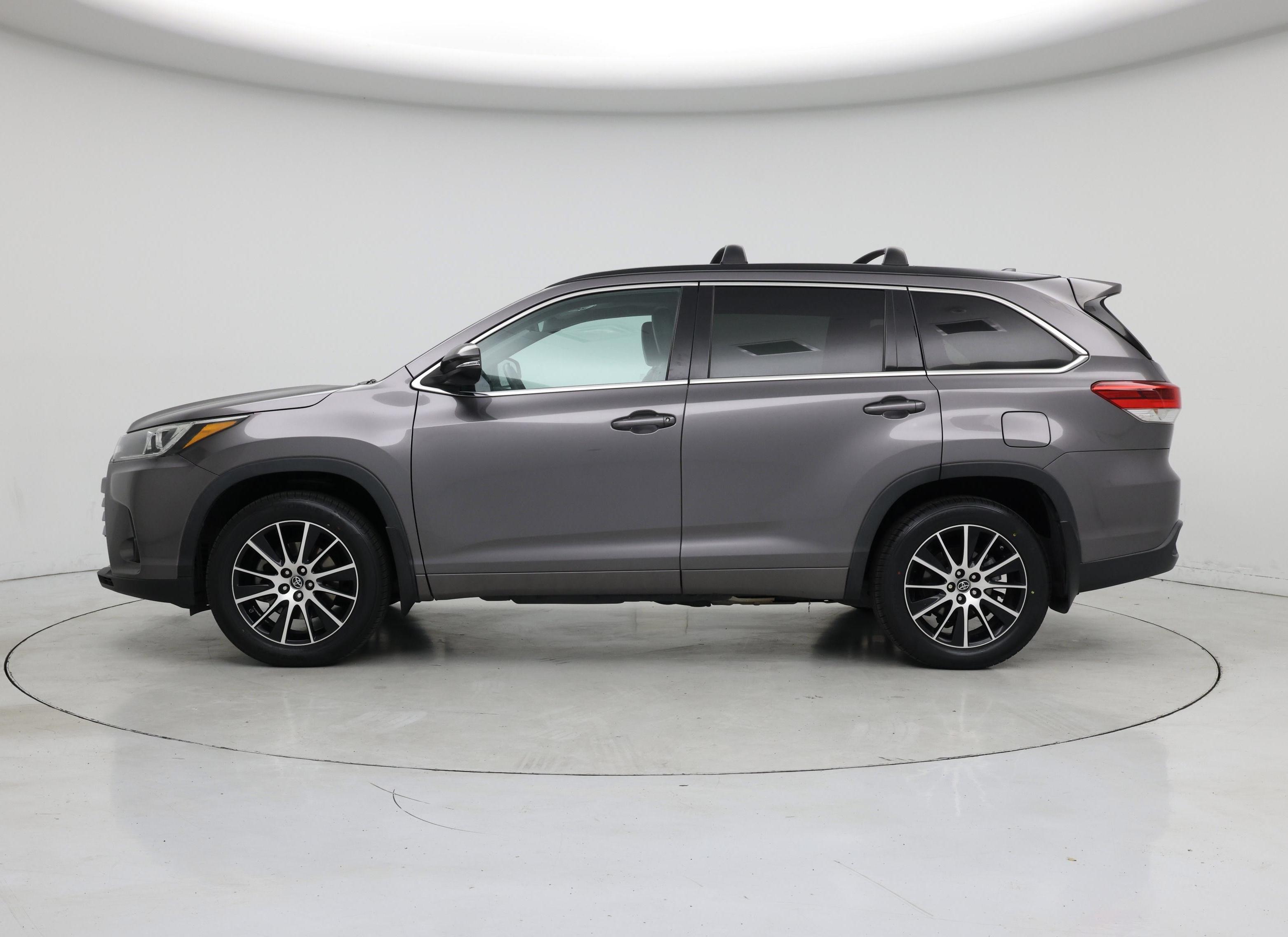Thumbnail: 2018 Toyota Highlander - 3