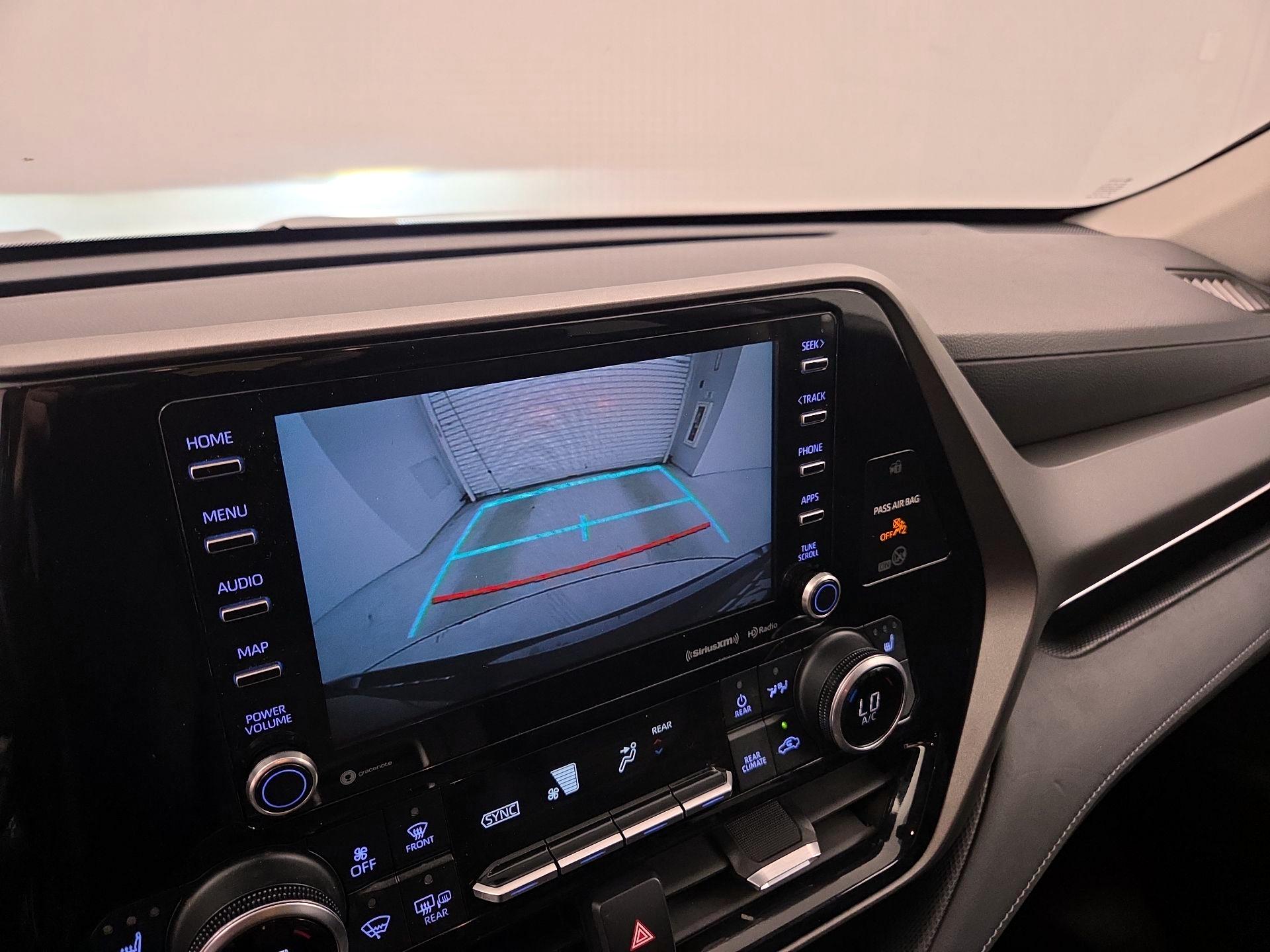 Thumbnail: 2021 Toyota Highlander - 15