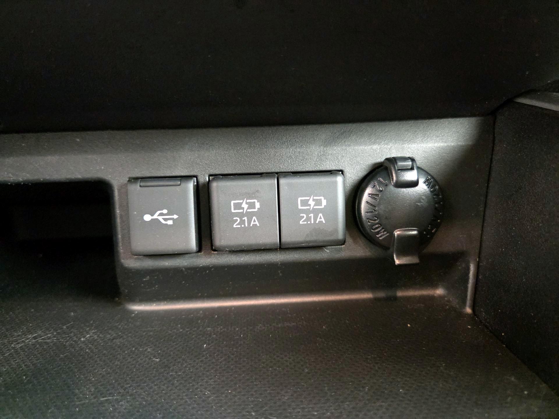 Thumbnail: 2021 Toyota Highlander - 19