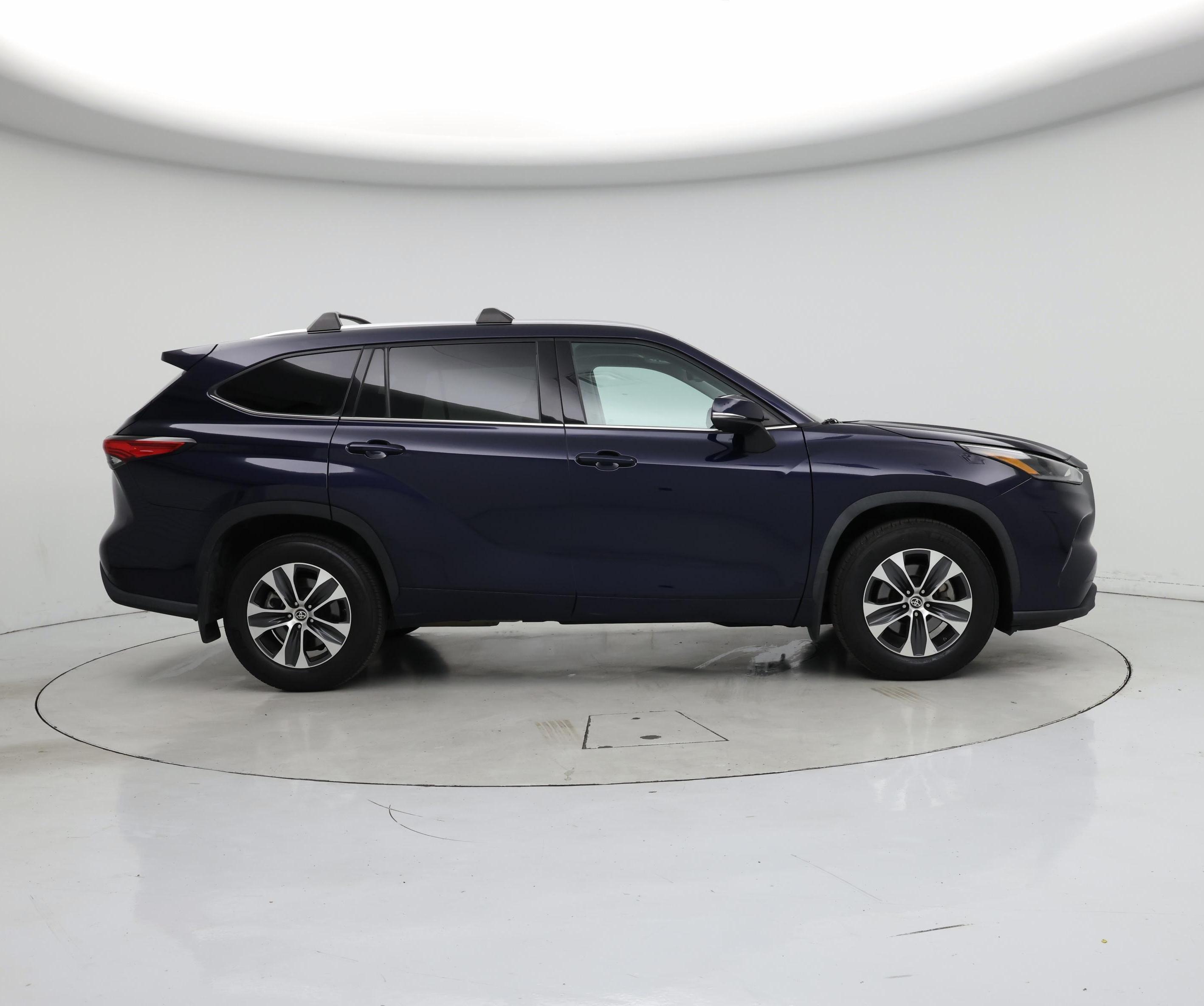 Thumbnail: 2021 Toyota Highlander - 7