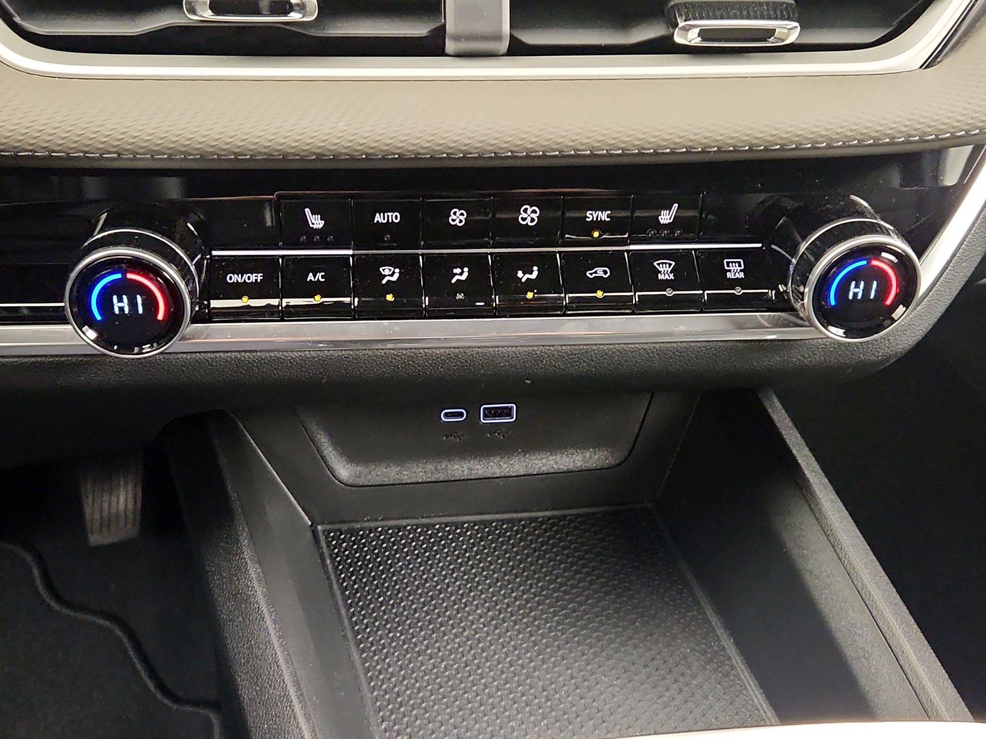 Thumbnail: 2026 Chevrolet Equinox - 16