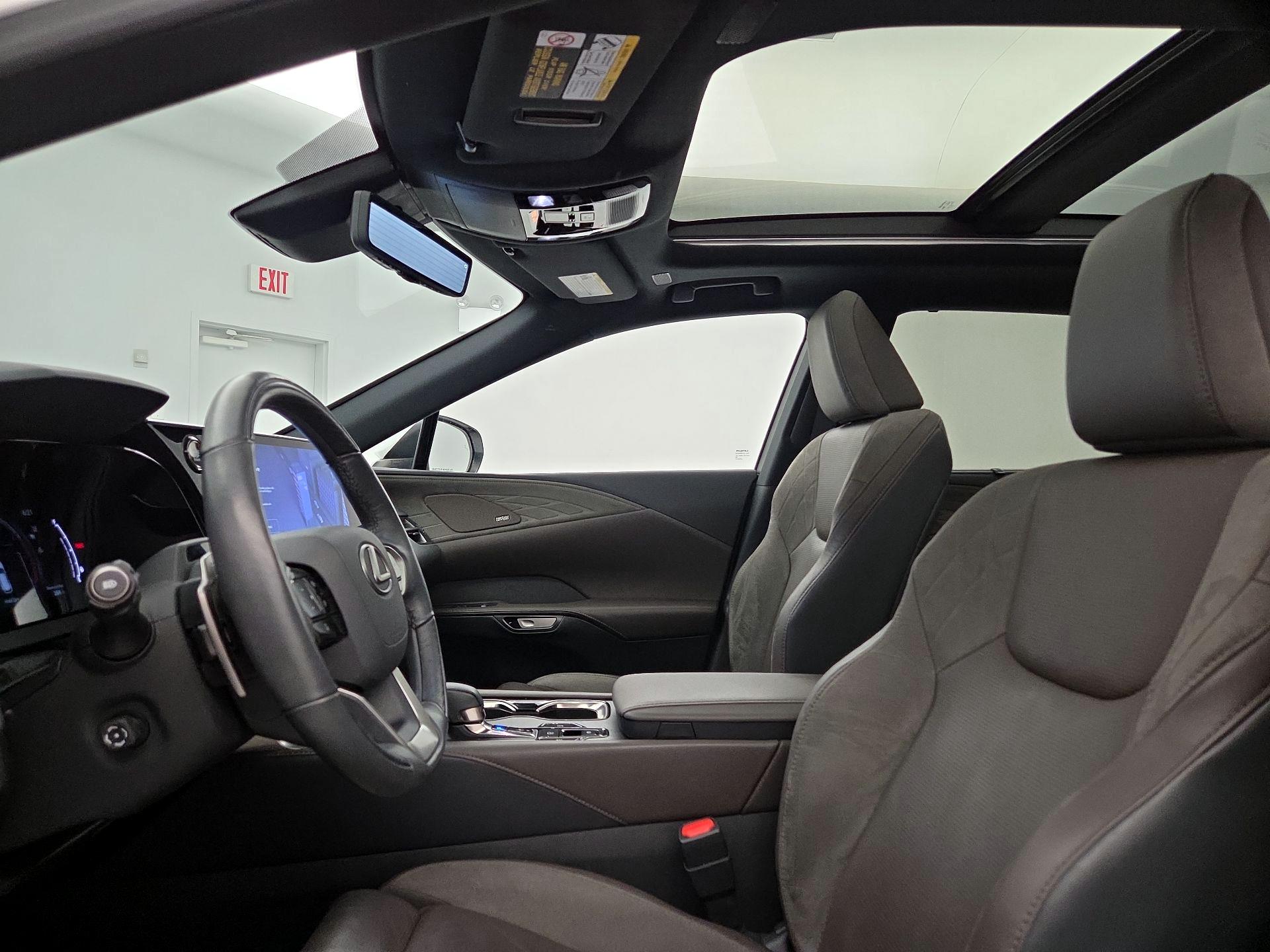 Thumbnail: 2023 Lexus RX - 19