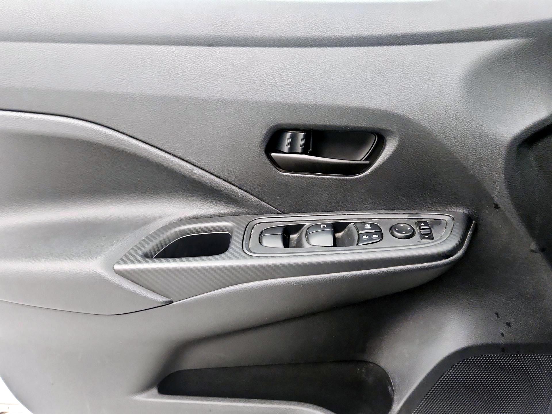 Thumbnail: 2020 Nissan Versa - 12