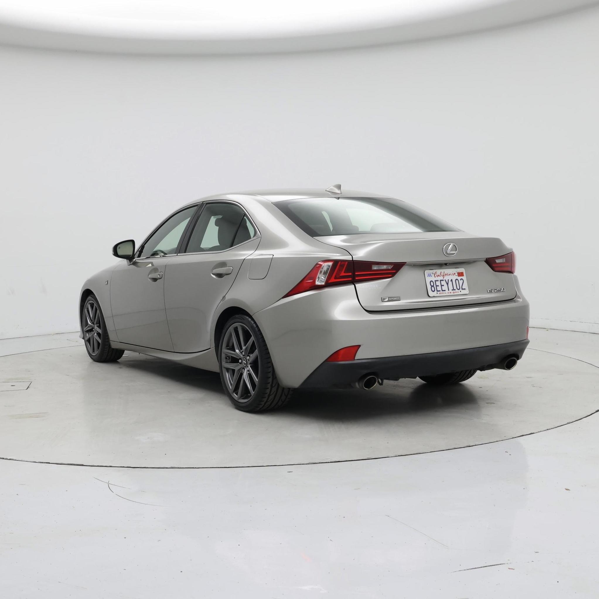 Thumbnail: 2015 Lexus IS - 2