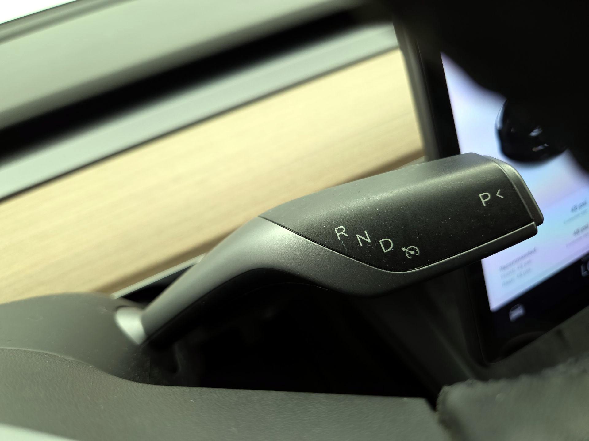 Thumbnail: 2021 Tesla Model 3 - 17