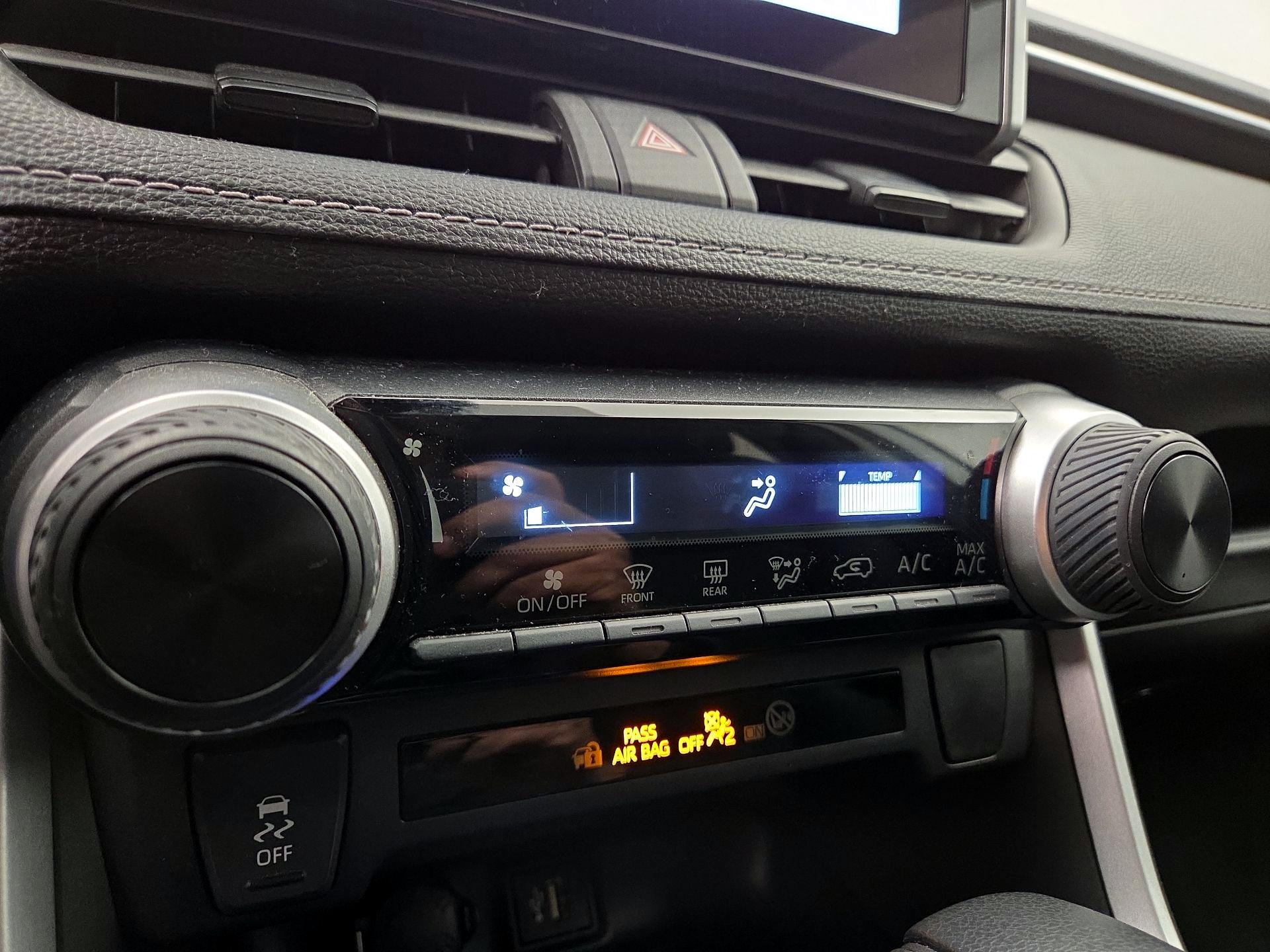 Thumbnail: 2023 Toyota RAV4 - 14