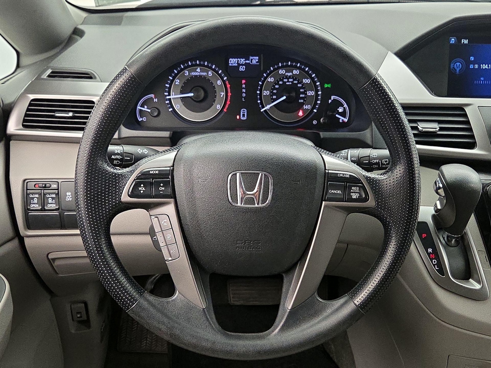 2016 Honda Odyssey SE - Photo 11