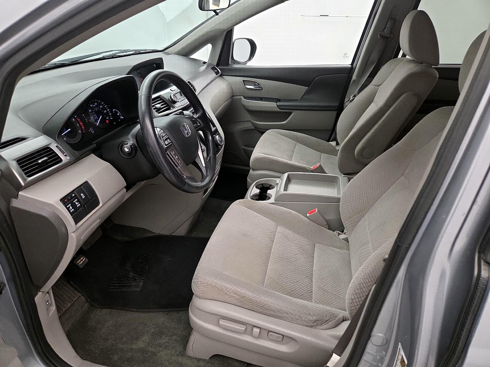 Thumbnail: 2016 Honda Odyssey - 11