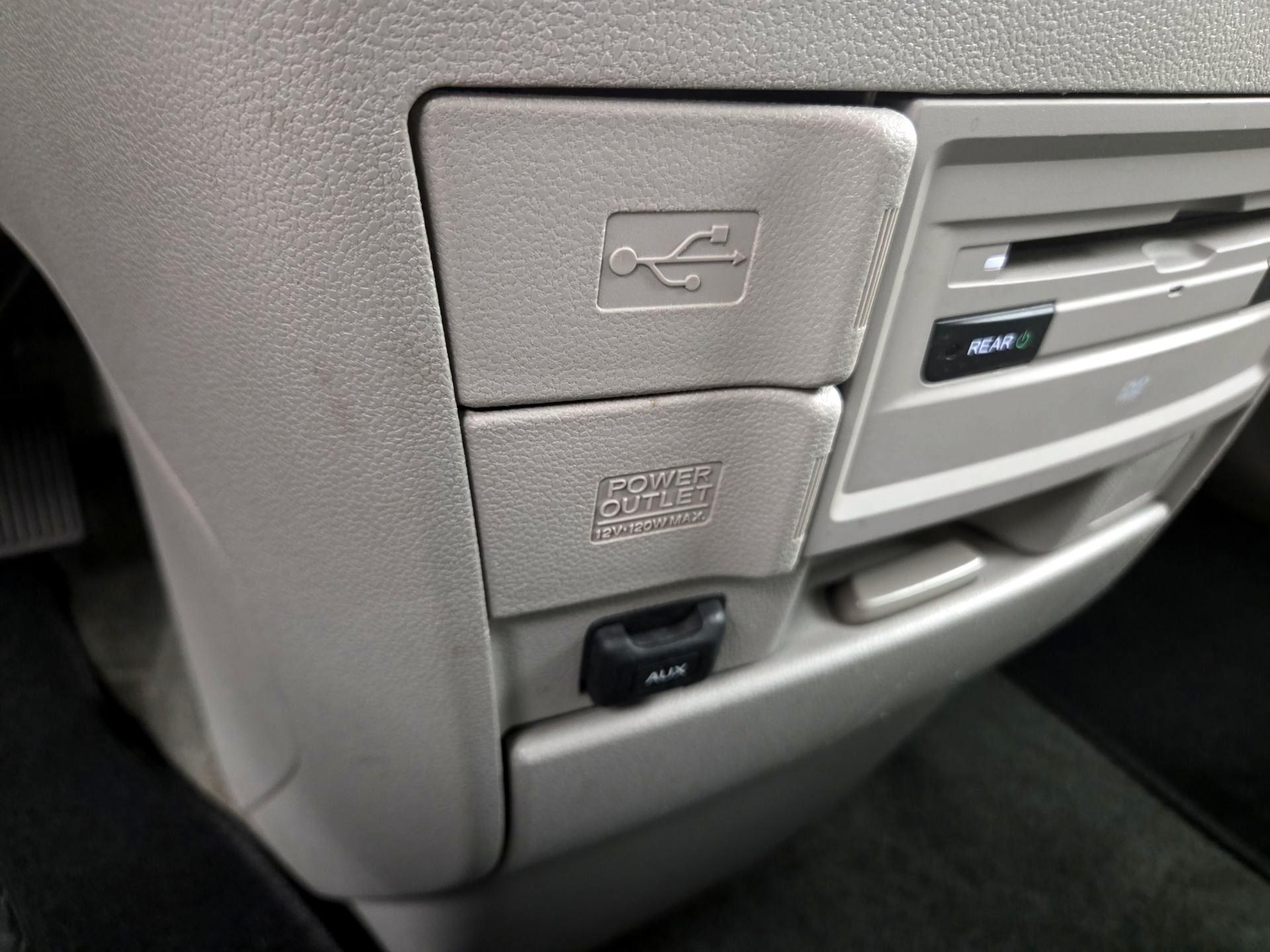 Thumbnail: 2016 Honda Odyssey - 18