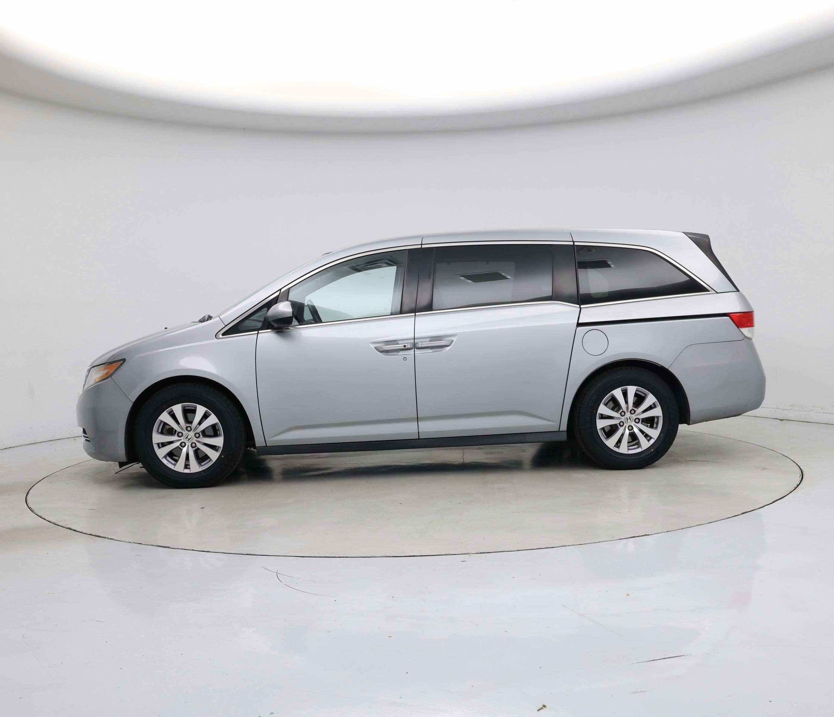 Thumbnail: 2016 Honda Odyssey - 3