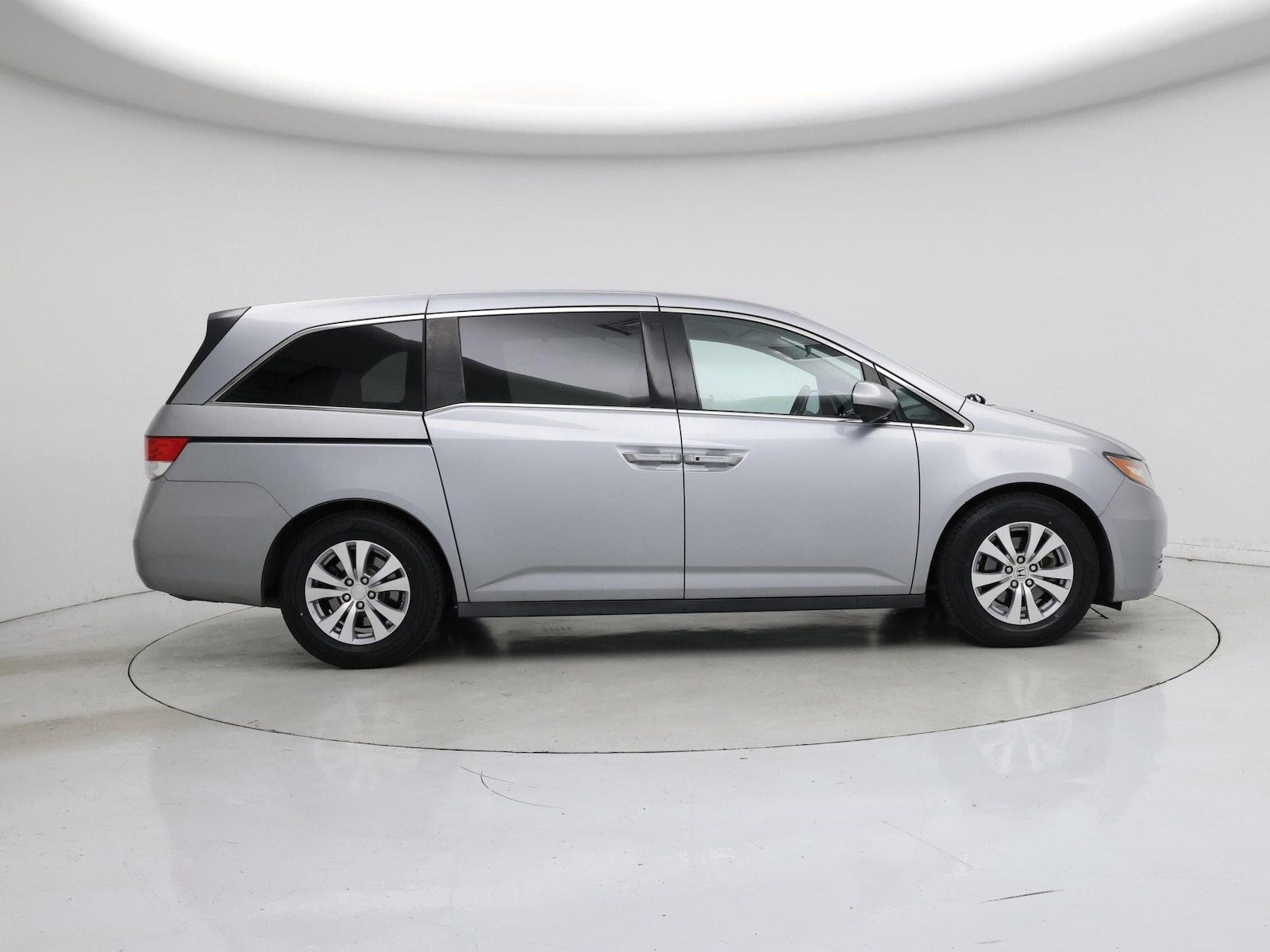 2016 Honda Odyssey SE - Photo 8