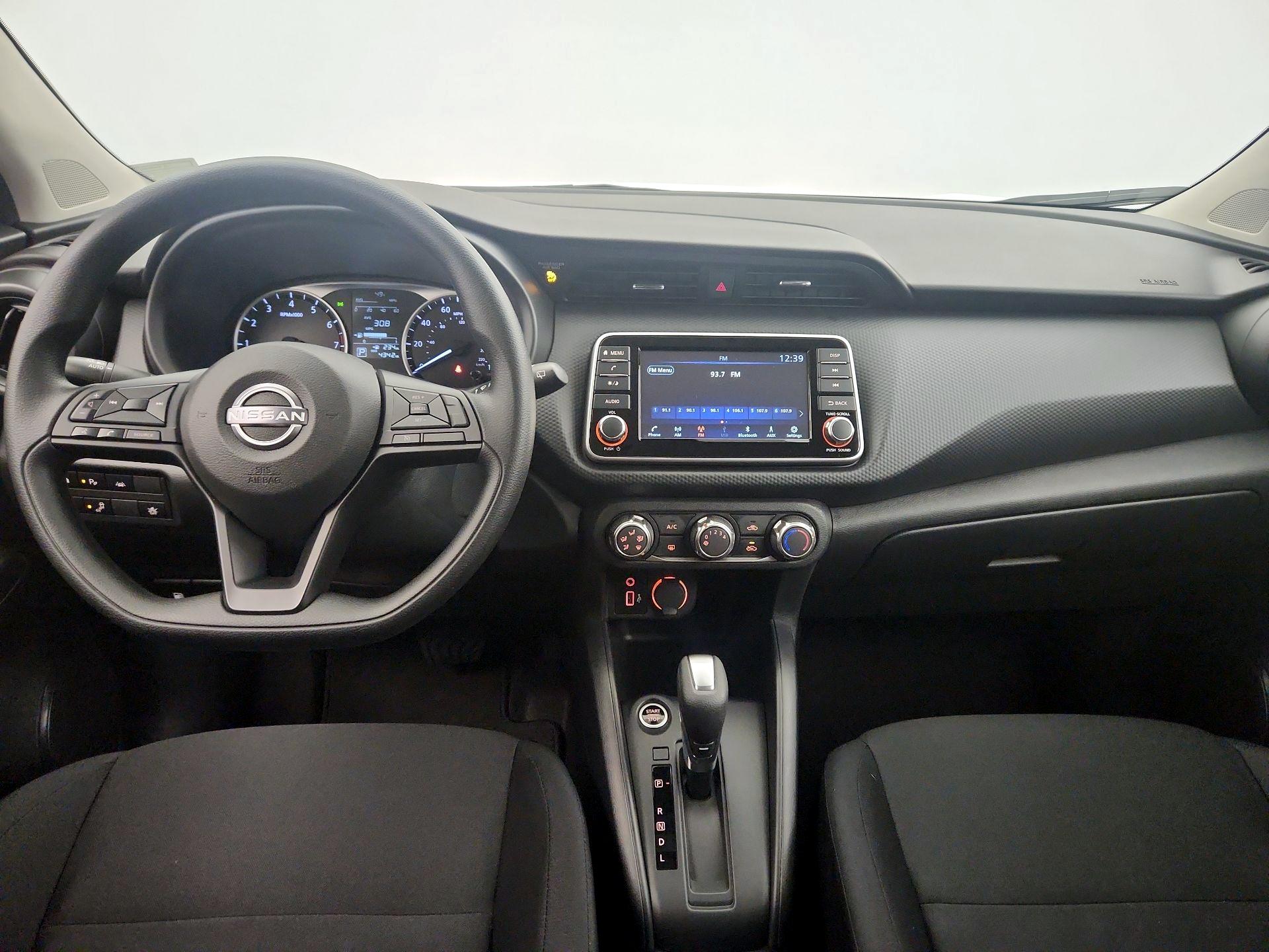 Thumbnail: 2025 Nissan Kicks - 9