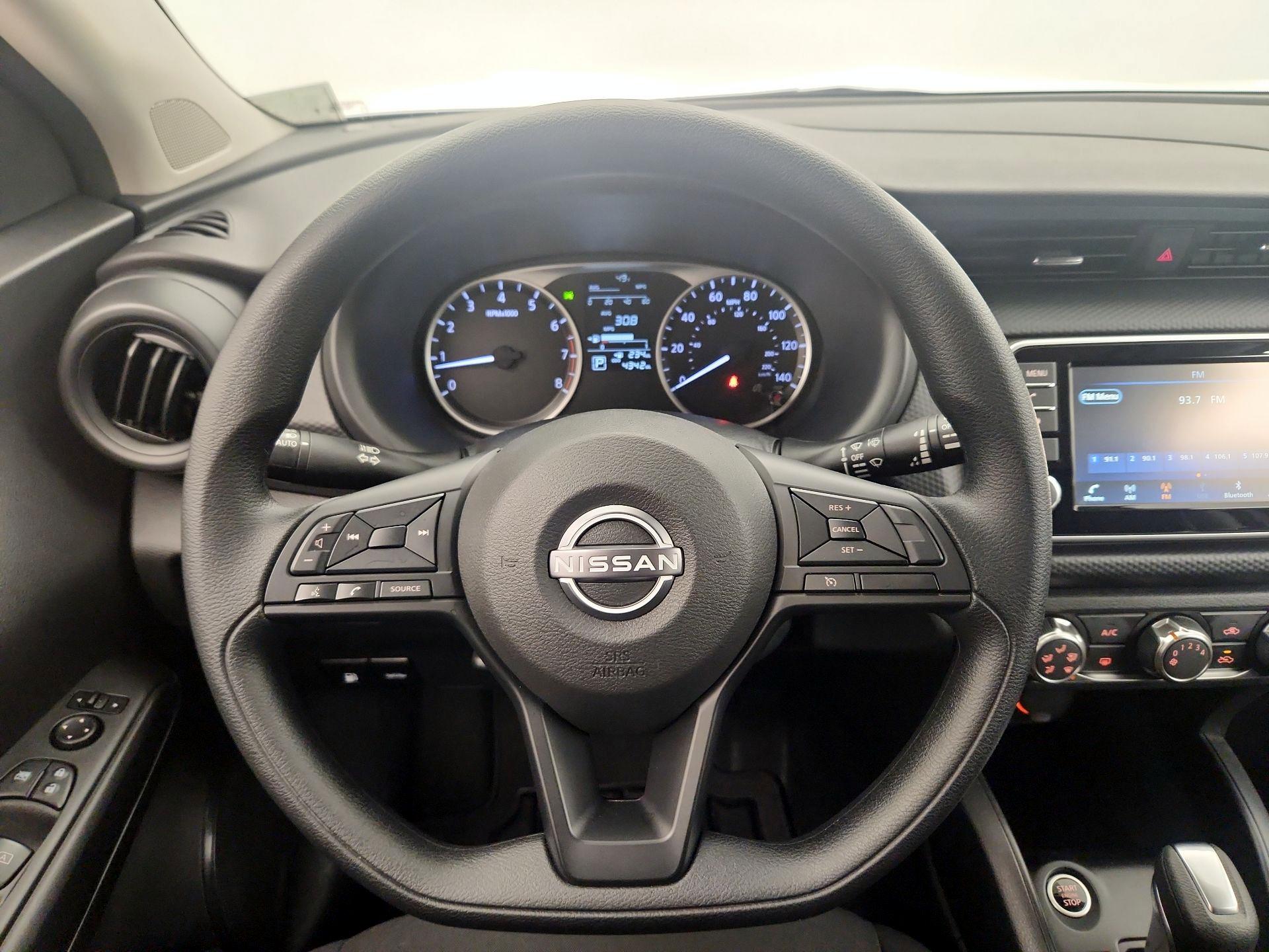 Thumbnail: 2025 Nissan Kicks - 10