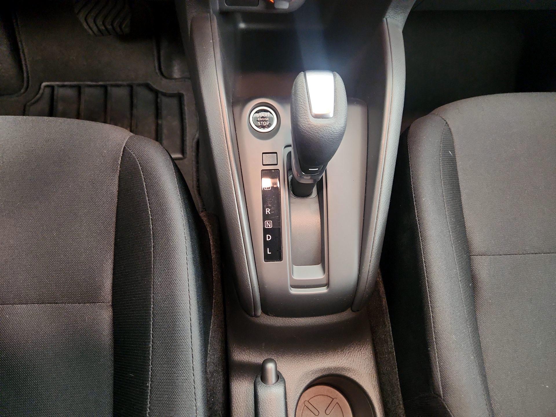 Thumbnail: 2025 Nissan Kicks - 17