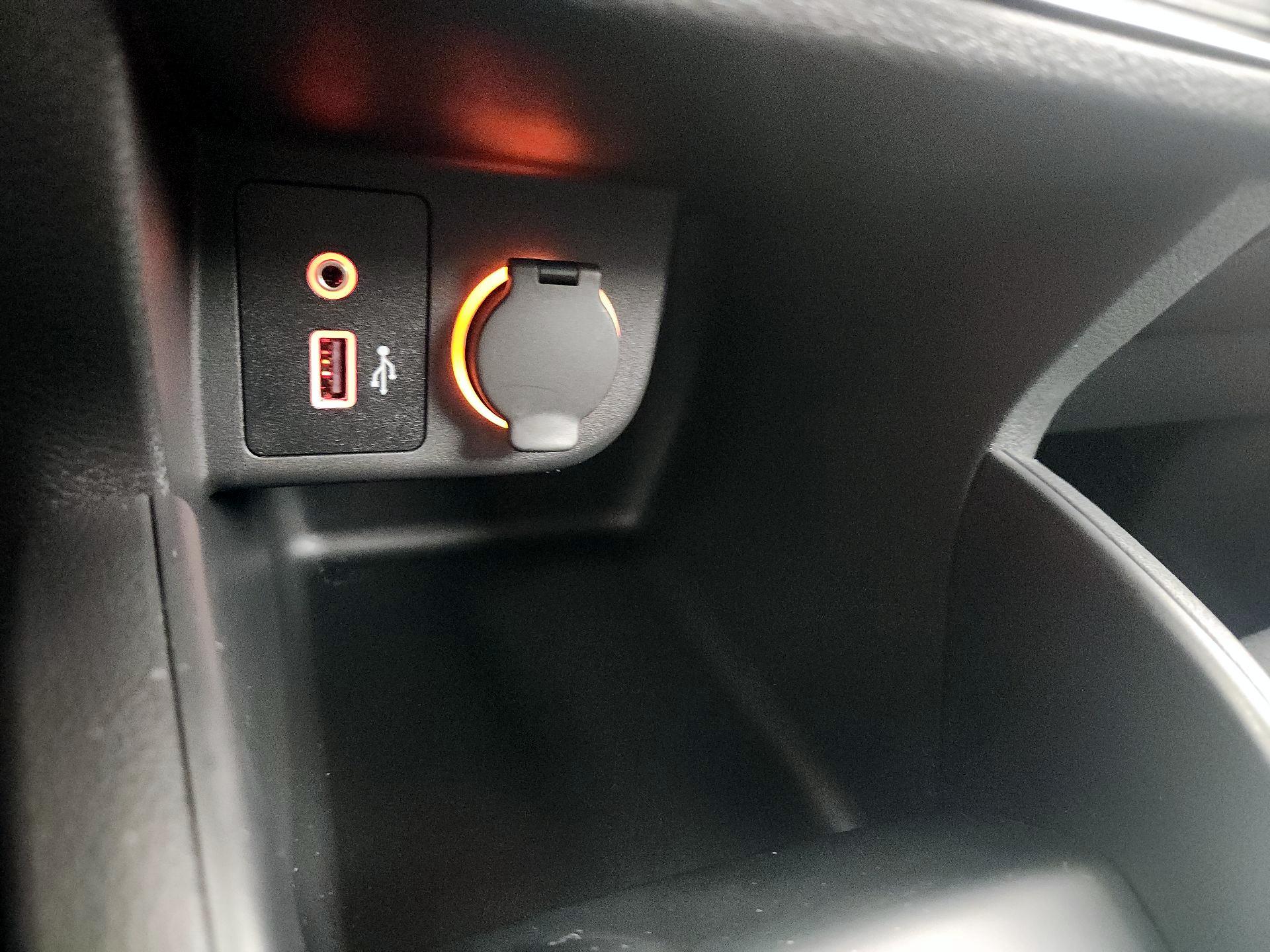 Thumbnail: 2025 Nissan Kicks - 18