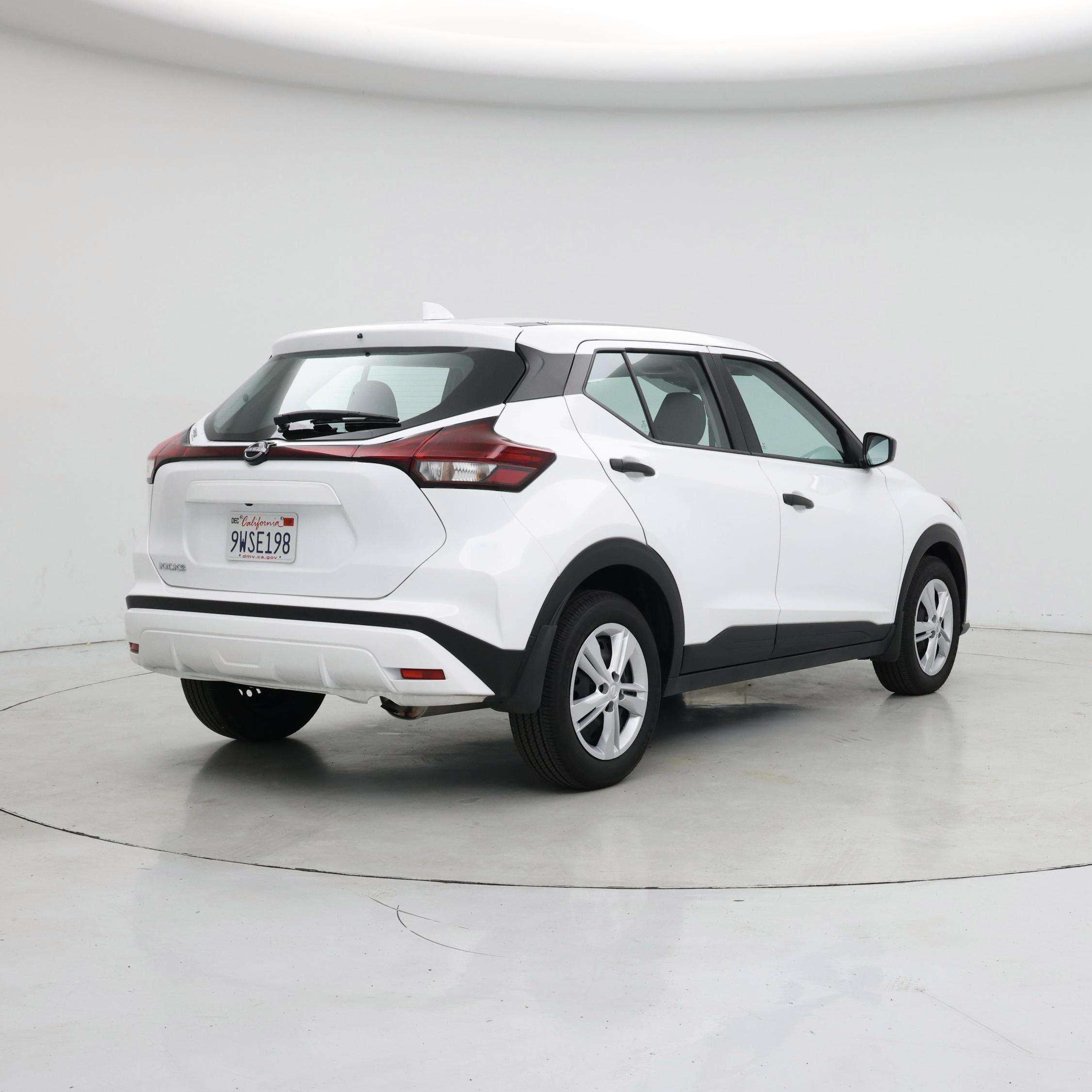 Thumbnail: 2025 Nissan Kicks - 8