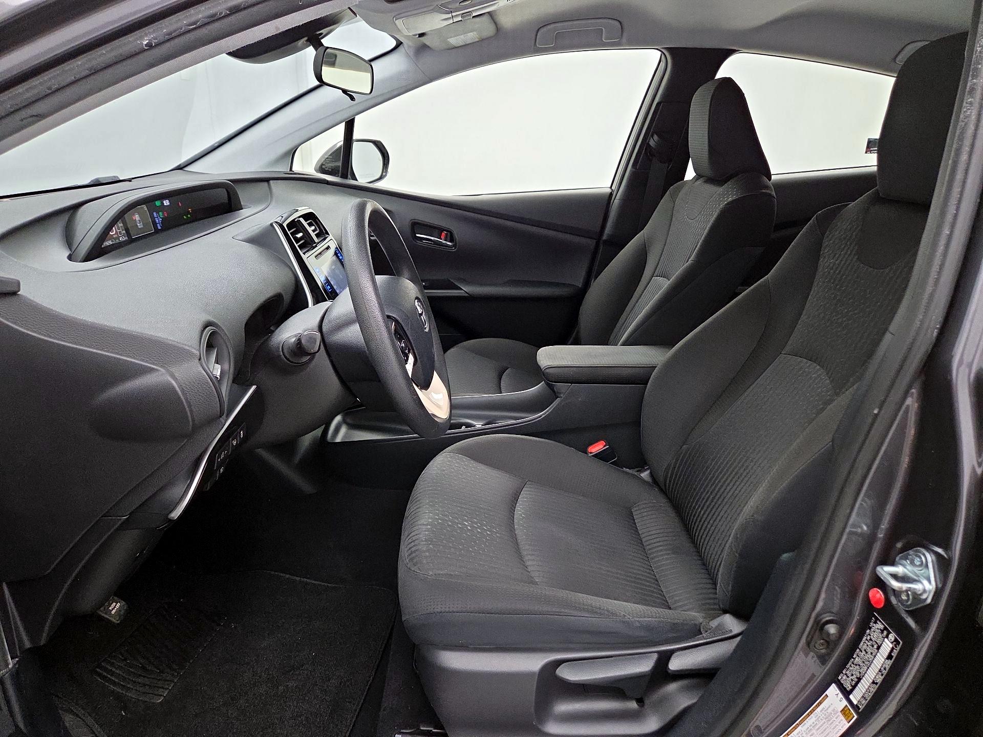 Thumbnail: 2018 Toyota Prius - 11