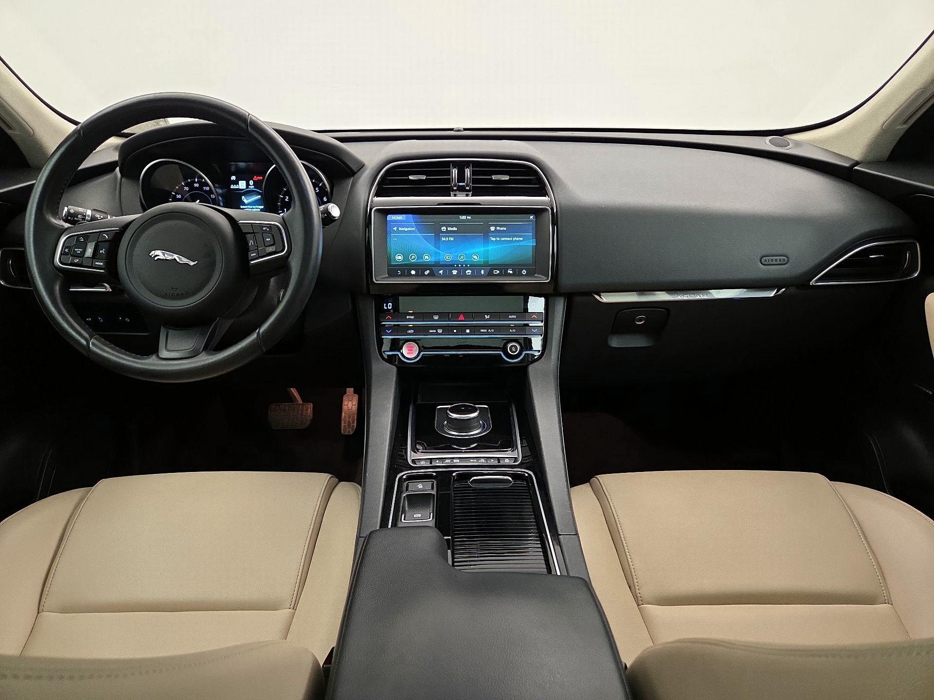 Thumbnail: 2020 Jaguar F-Pace - 9