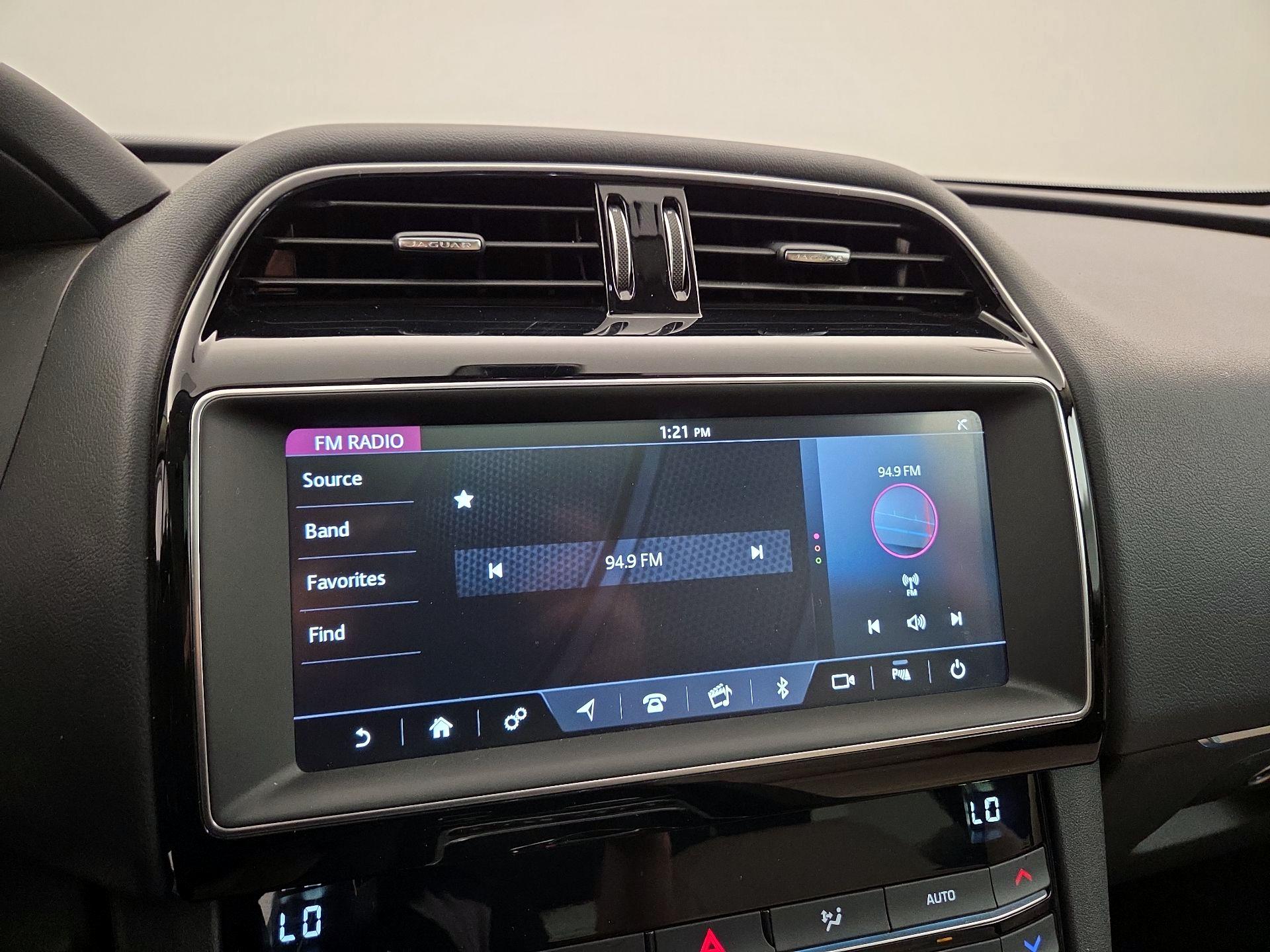 Thumbnail: 2020 Jaguar F-Pace - 15