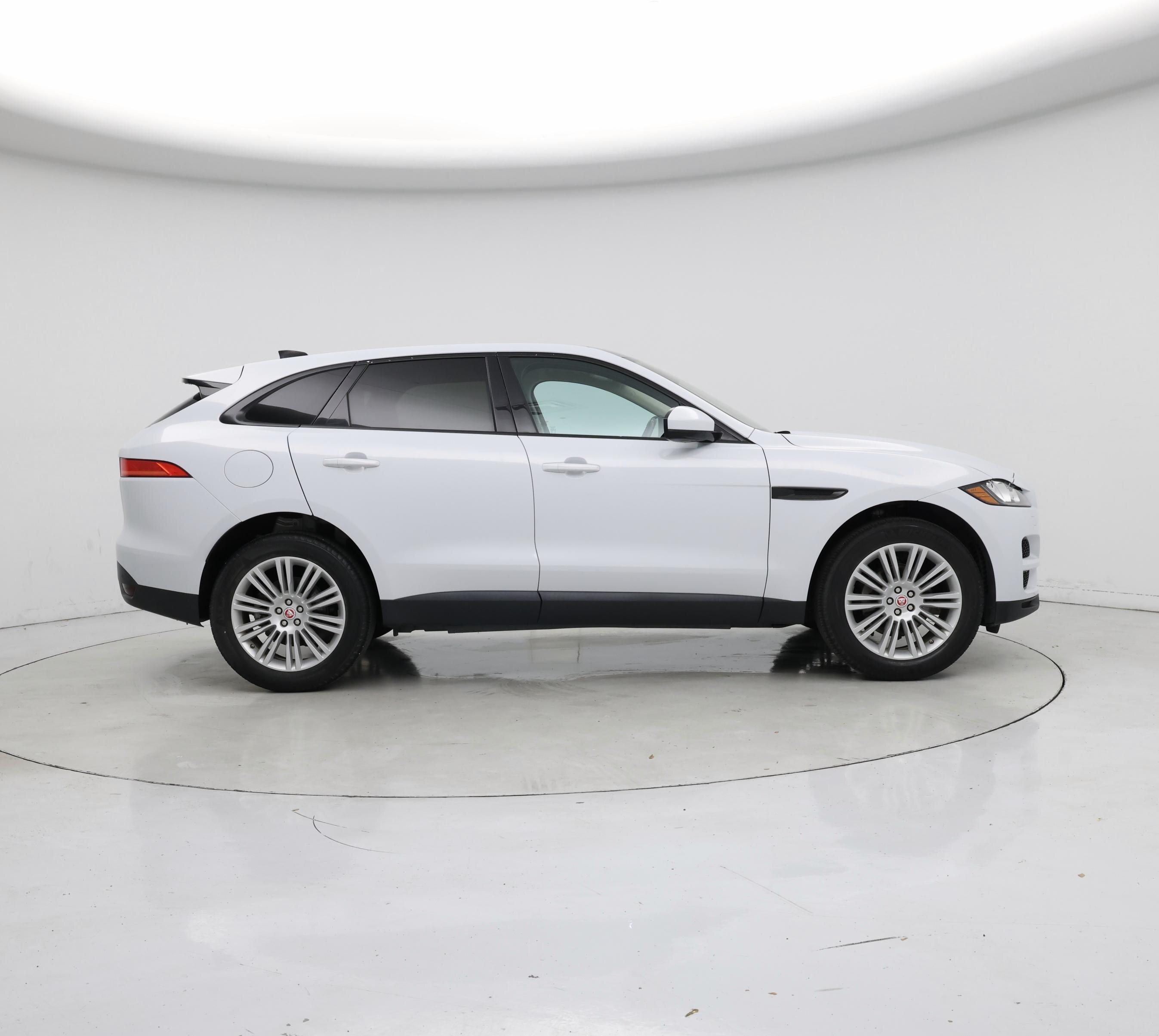 Thumbnail: 2020 Jaguar F-Pace - 7