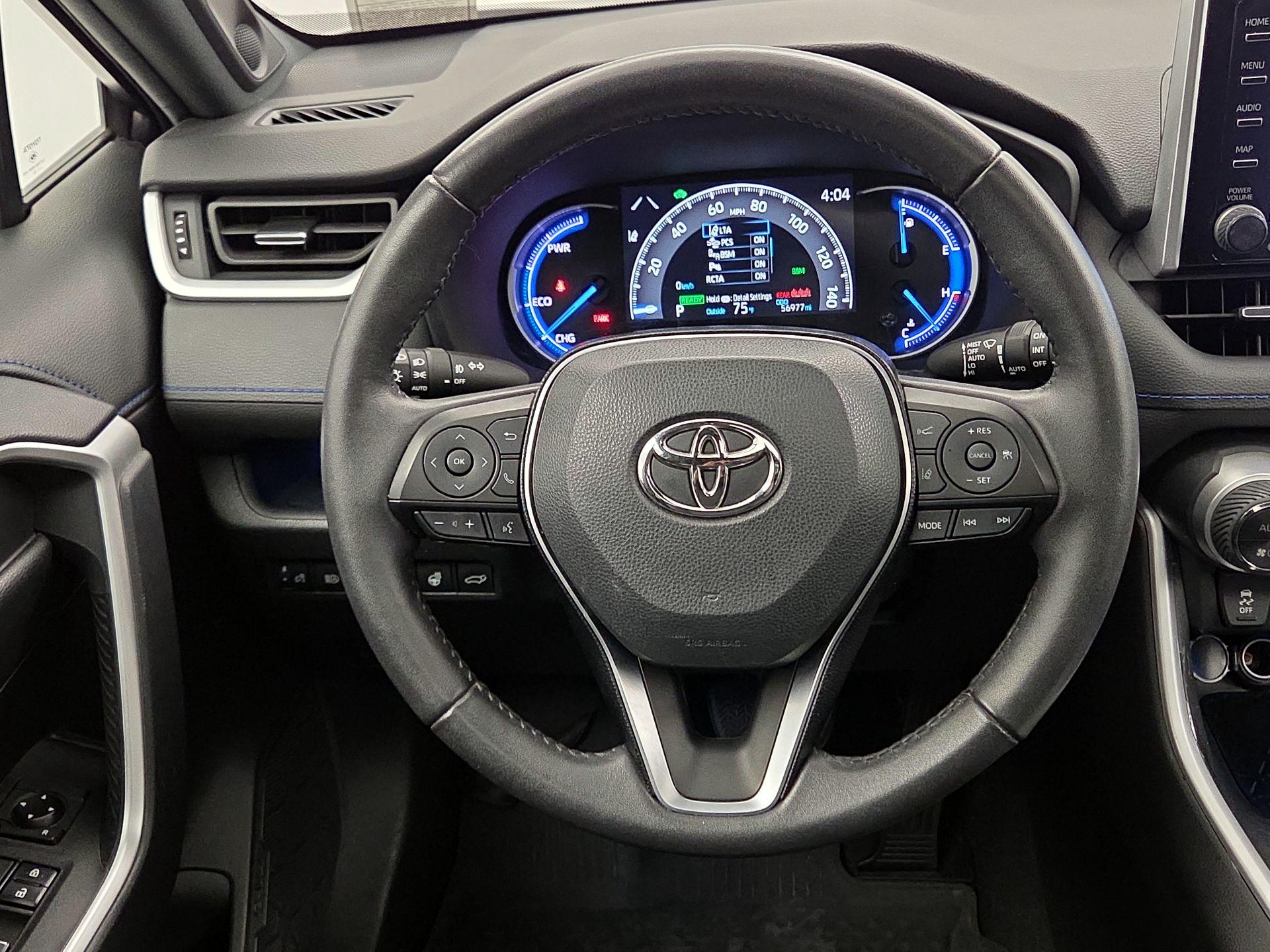 Thumbnail: 2021 Toyota RAV4 - 10