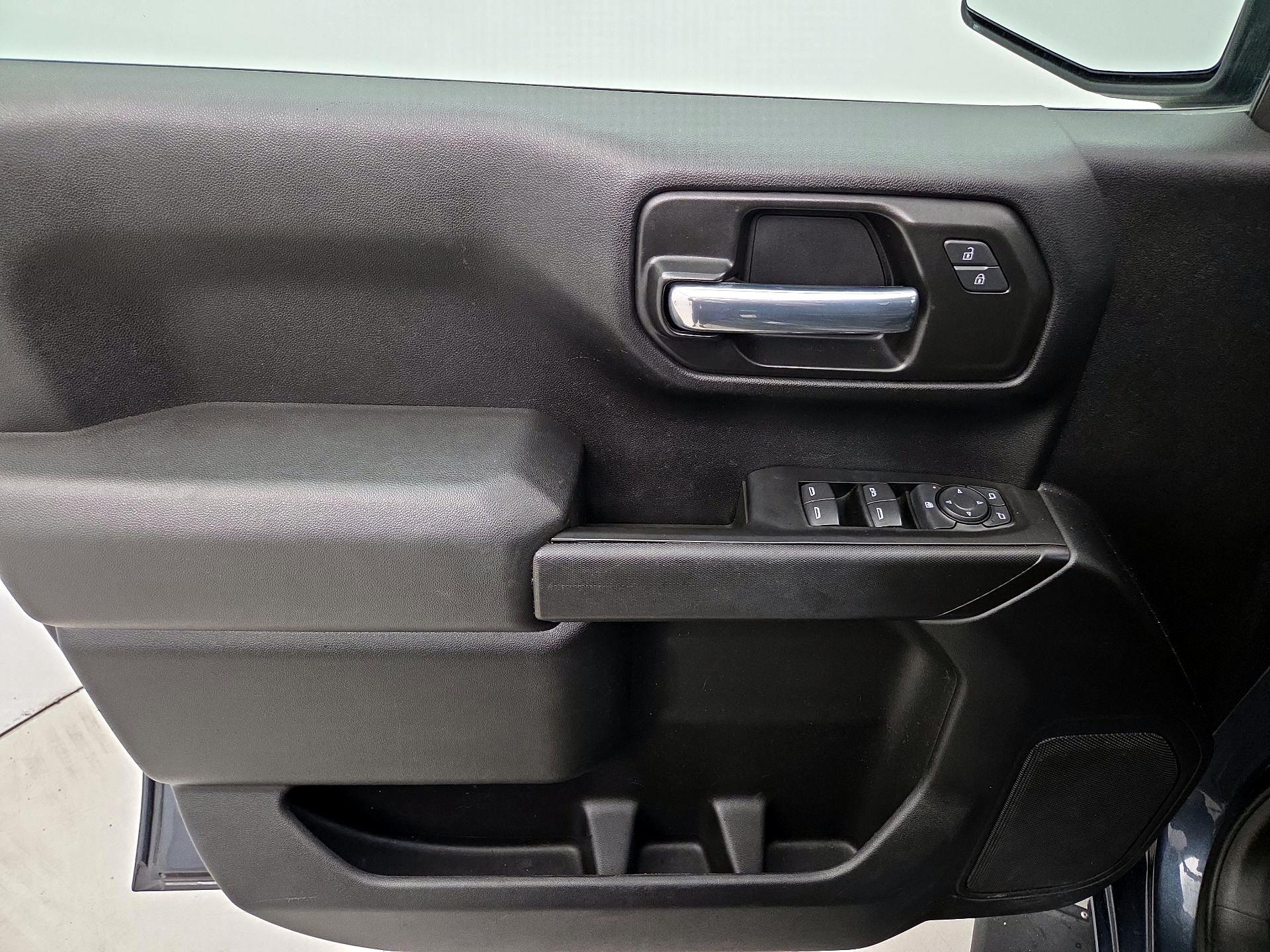 Thumbnail: 2021 Chevrolet Silverado 1500 - 12