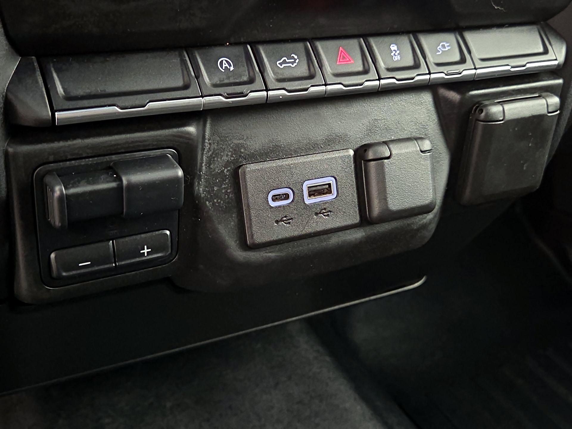 Thumbnail: 2021 Chevrolet Silverado 1500 - 18