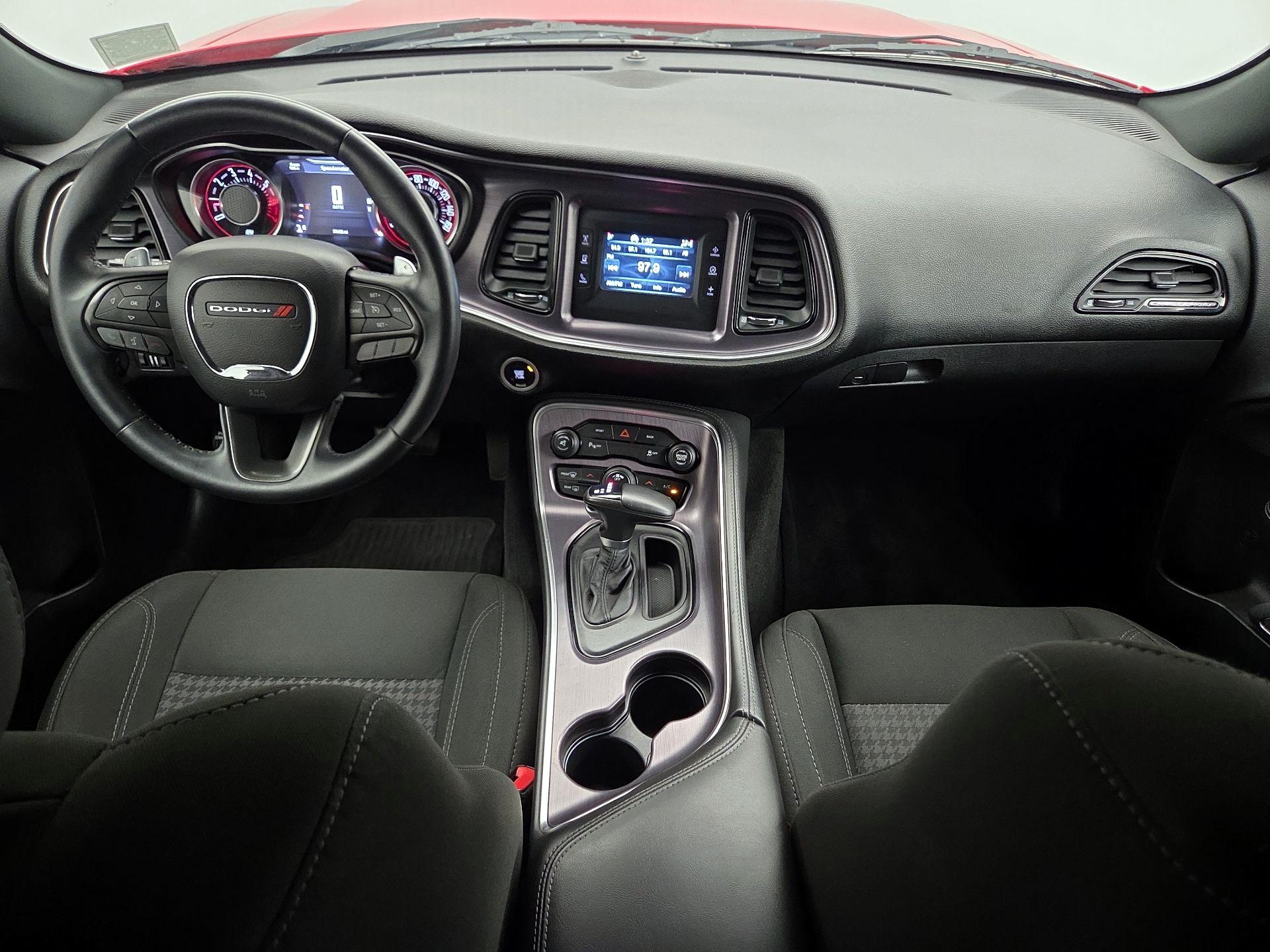 Thumbnail: 2015 Dodge Challenger - 9