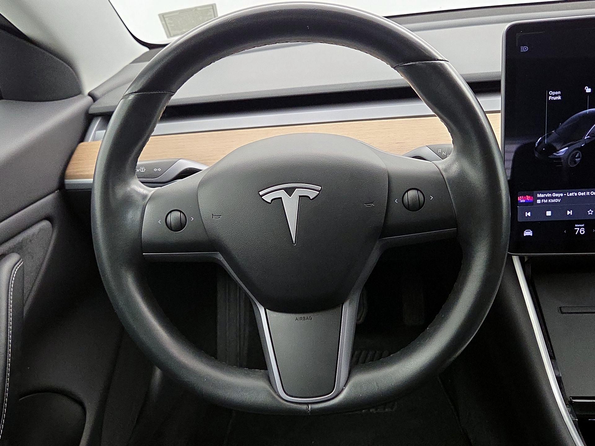 Thumbnail: 2019 Tesla Model 3 - 10