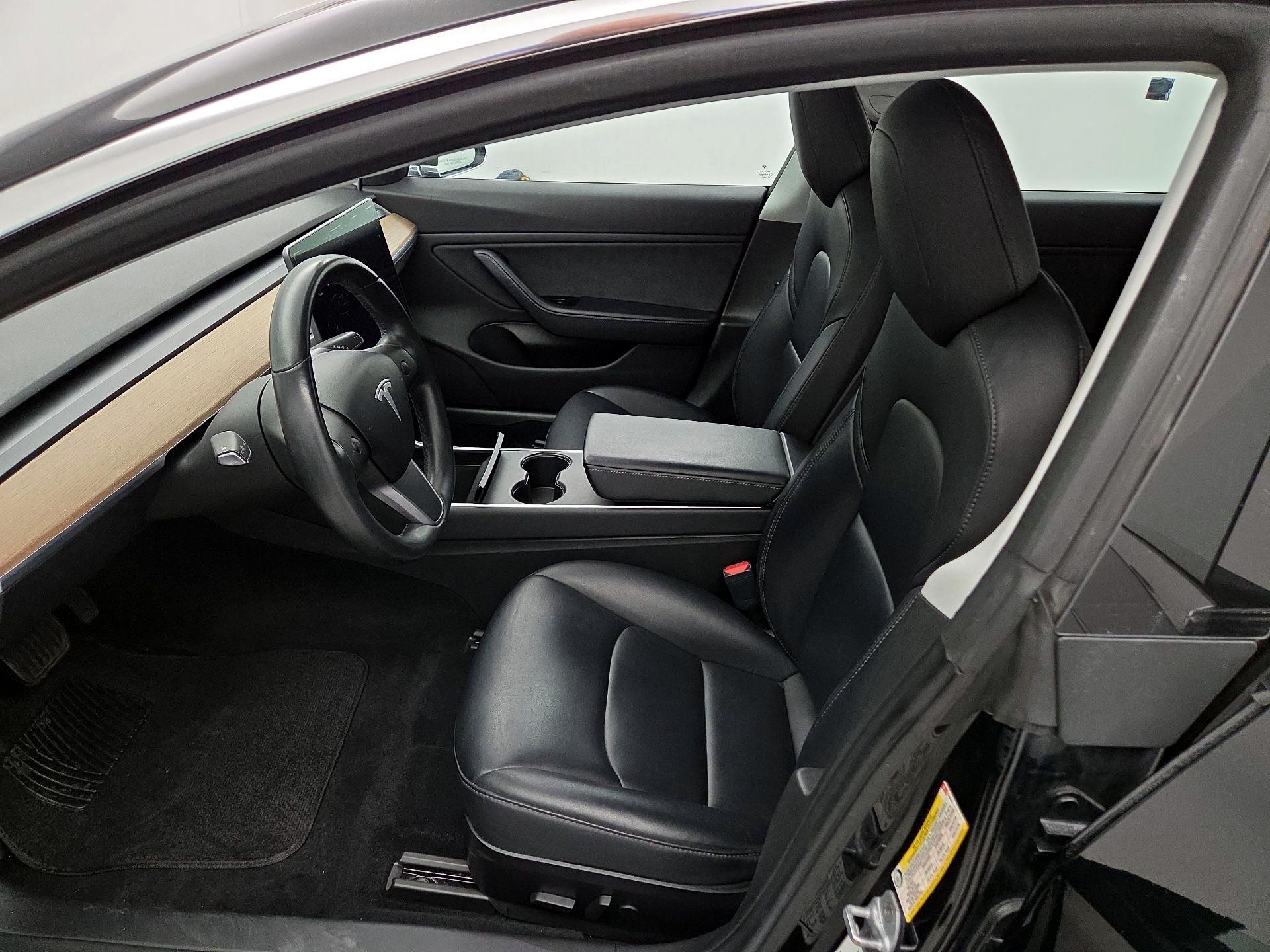 Thumbnail: 2019 Tesla Model 3 - 11