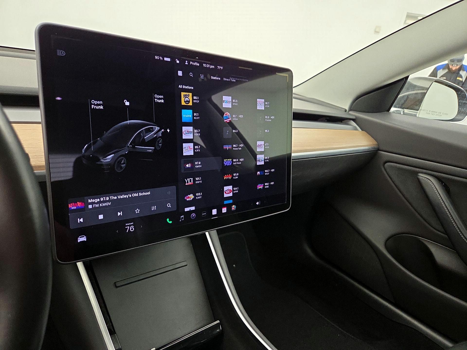 Thumbnail: 2019 Tesla Model 3 - 15