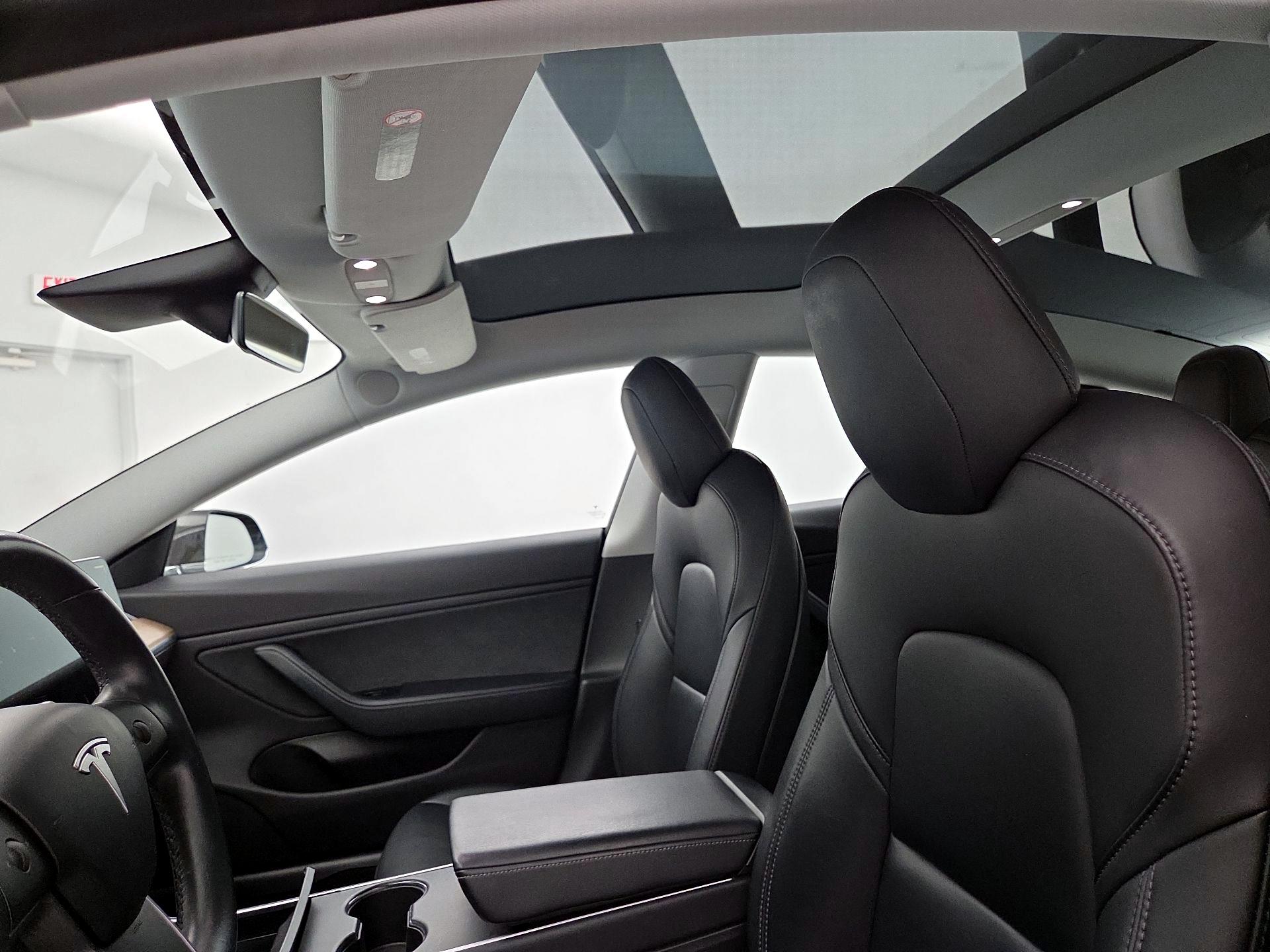 Thumbnail: 2019 Tesla Model 3 - 18