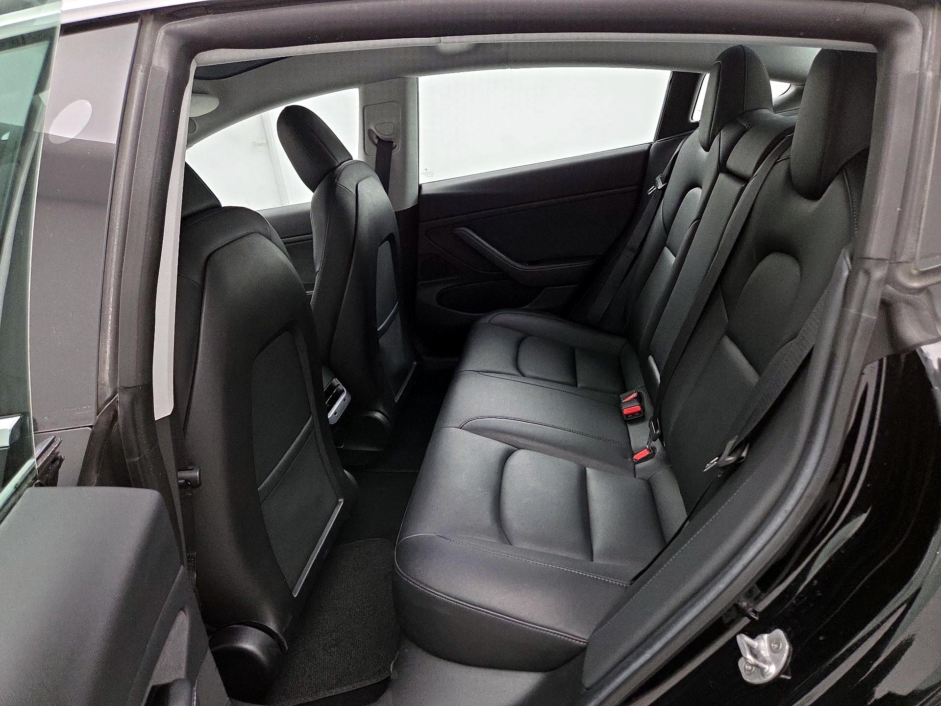 Thumbnail: 2019 Tesla Model 3 - 19