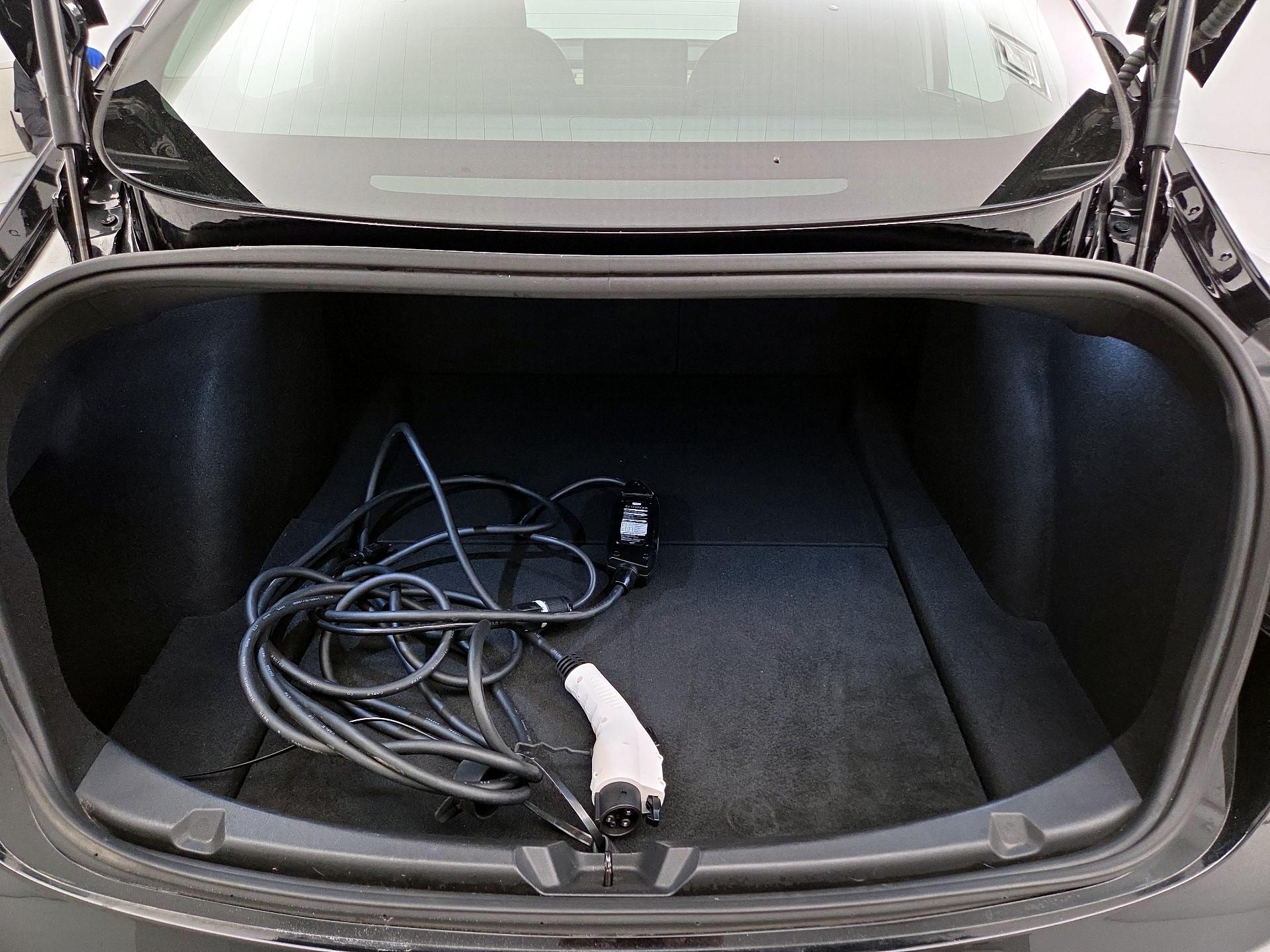 Thumbnail: 2019 Tesla Model 3 - 20