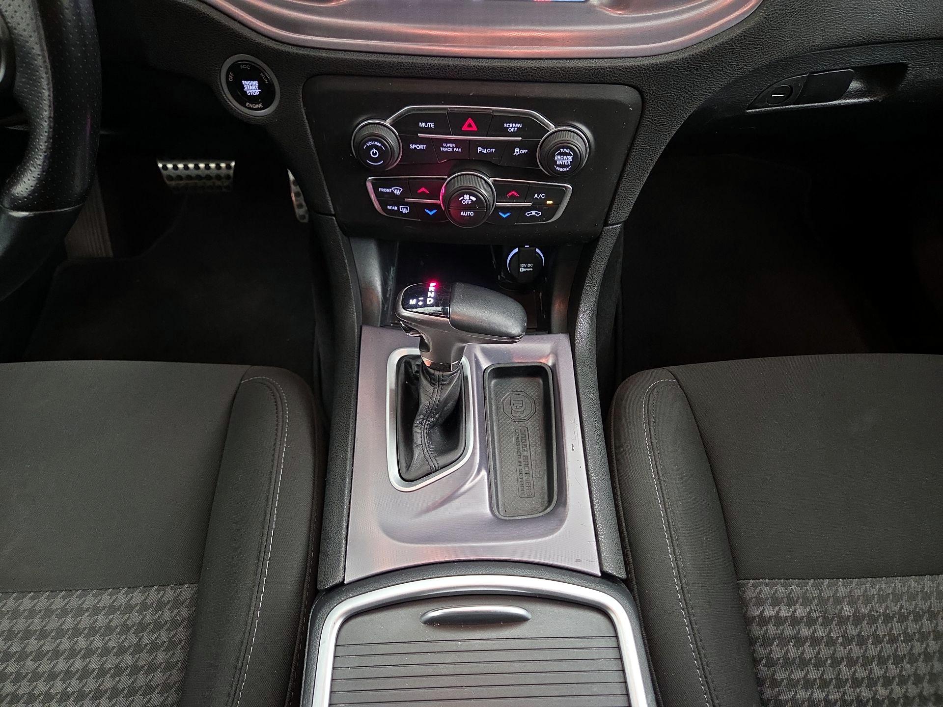 Thumbnail: 2021 Dodge Charger - 17