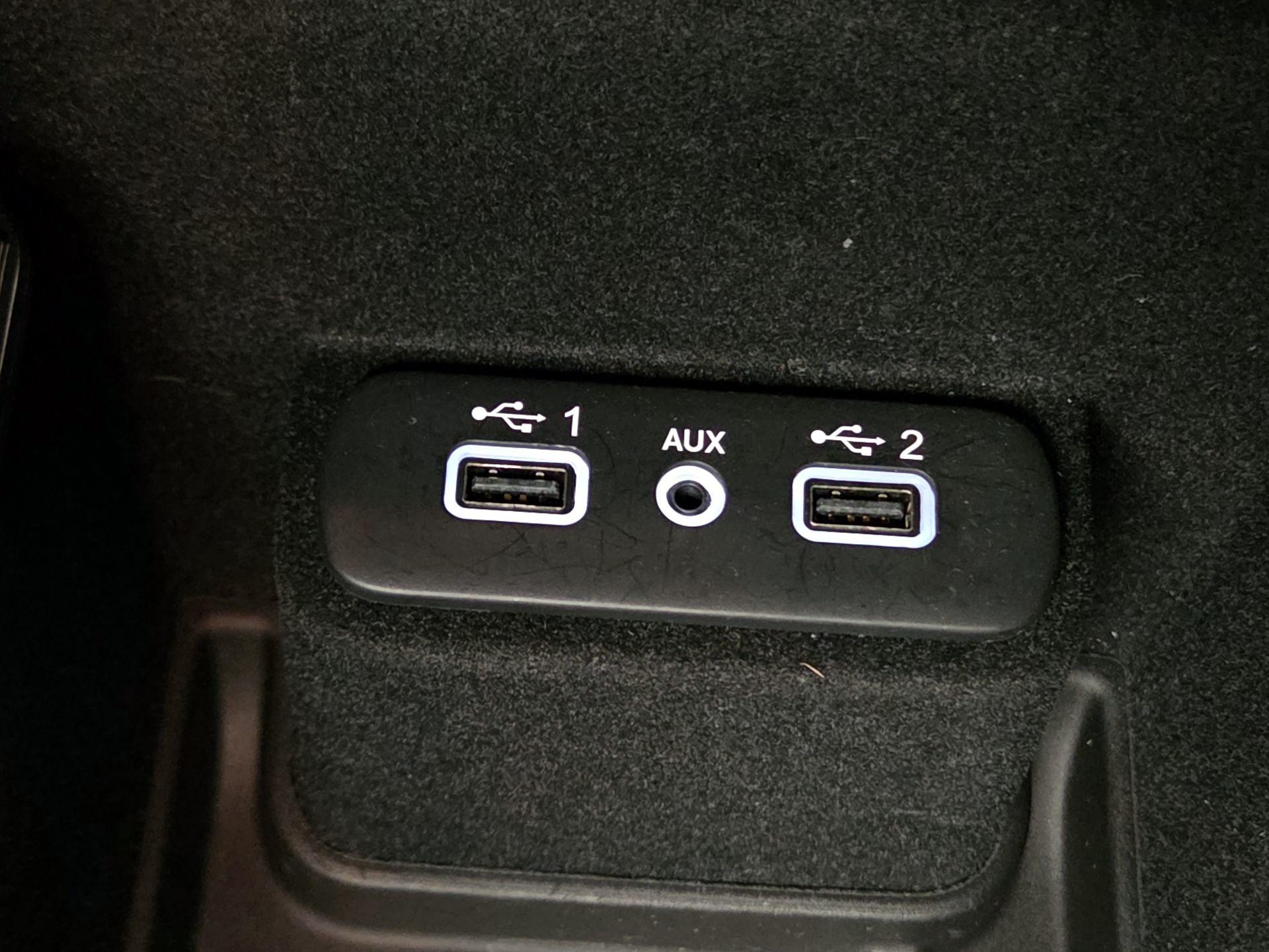 Thumbnail: 2021 Dodge Charger - 18