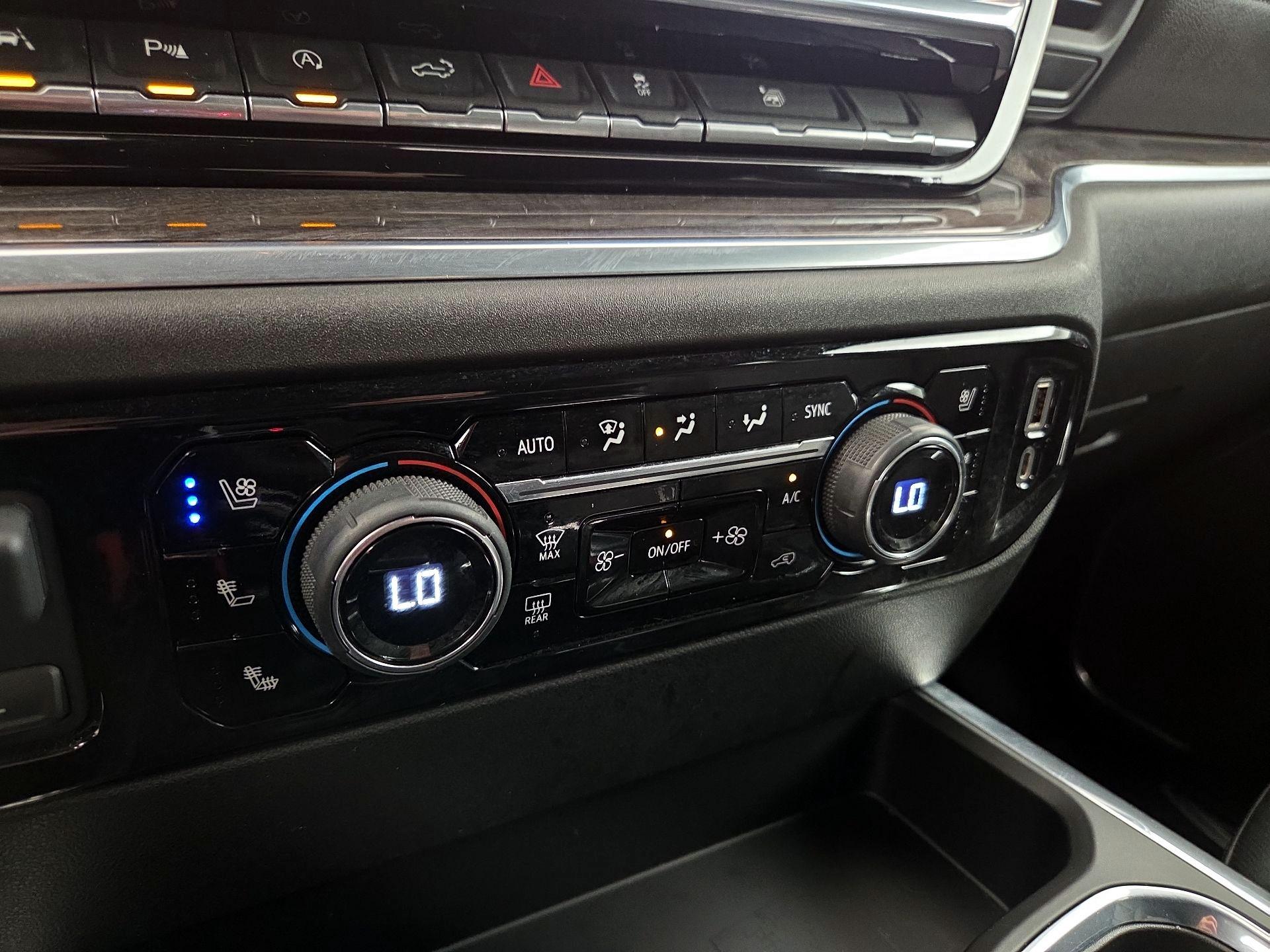 Thumbnail: 2022 Chevrolet Silverado 1500 - 16