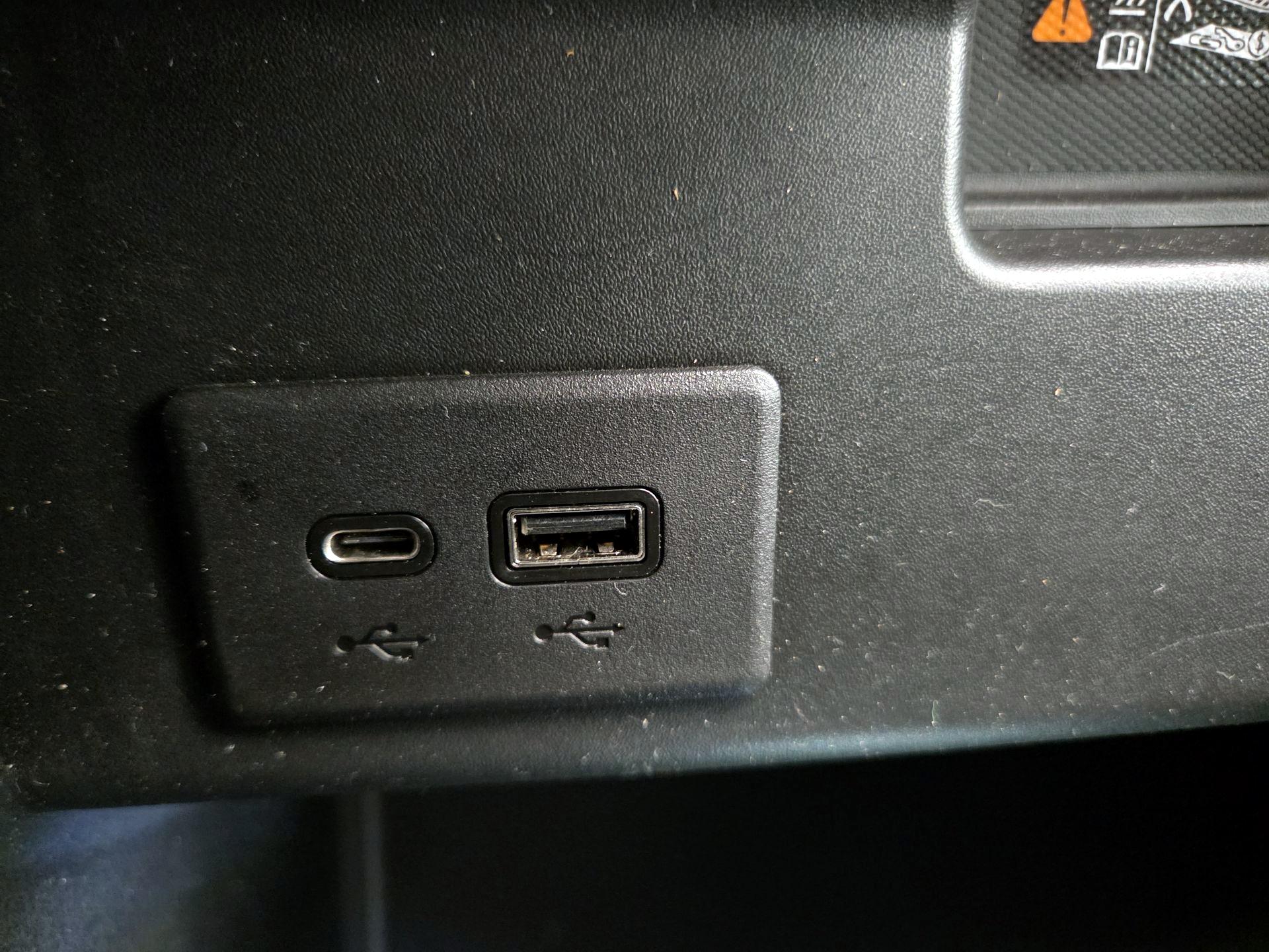 Thumbnail: 2022 Chevrolet Silverado 1500 - 18