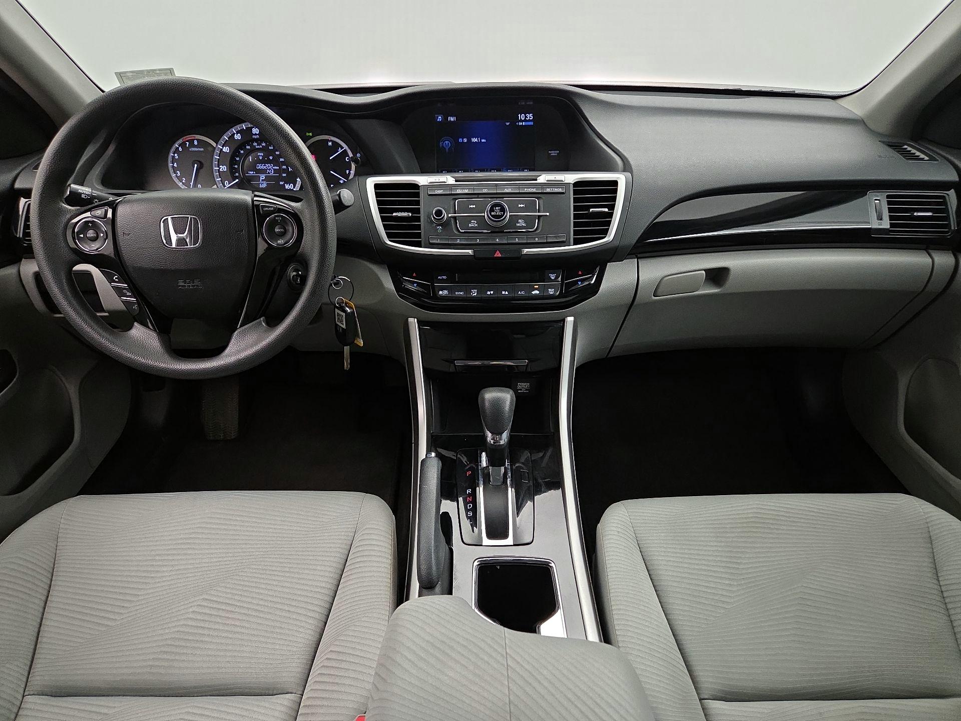 Thumbnail: 2017 Honda Accord - 9