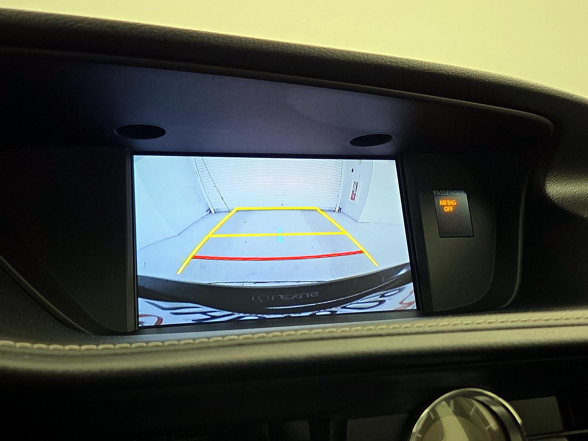 Thumbnail: 2015 Lexus ES - 15