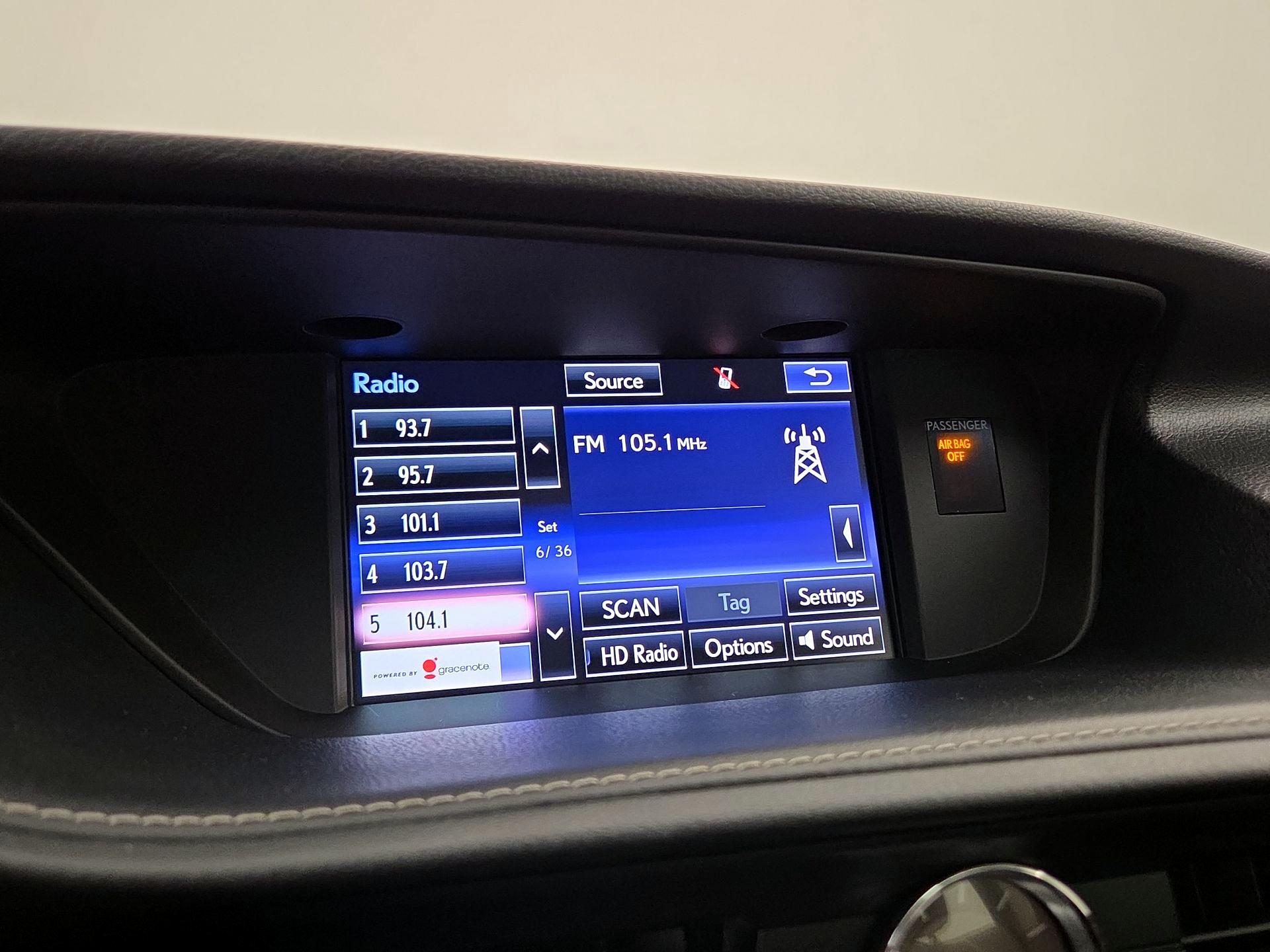 Thumbnail: 2015 Lexus ES - 16