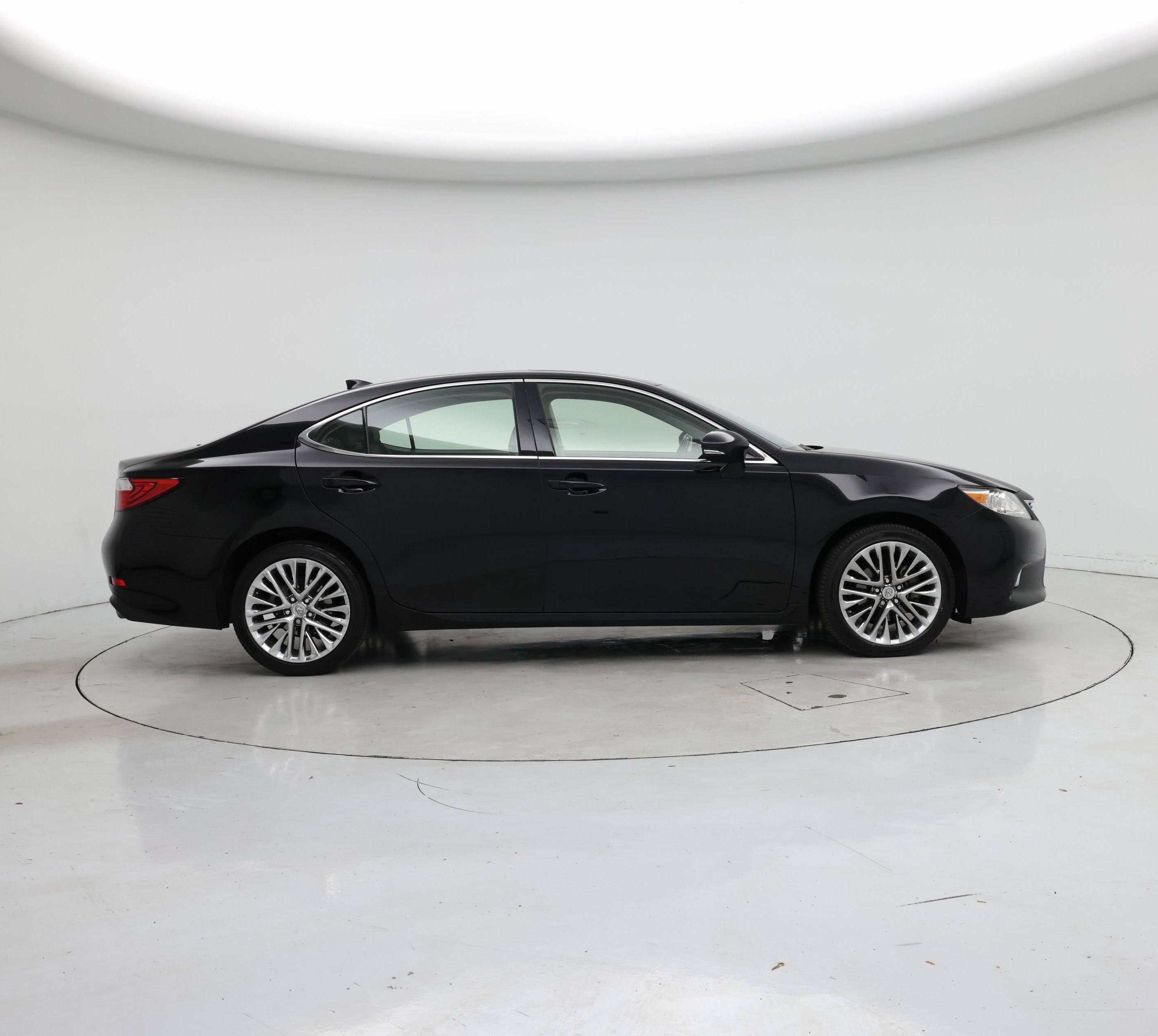 Thumbnail: 2015 Lexus ES - 7