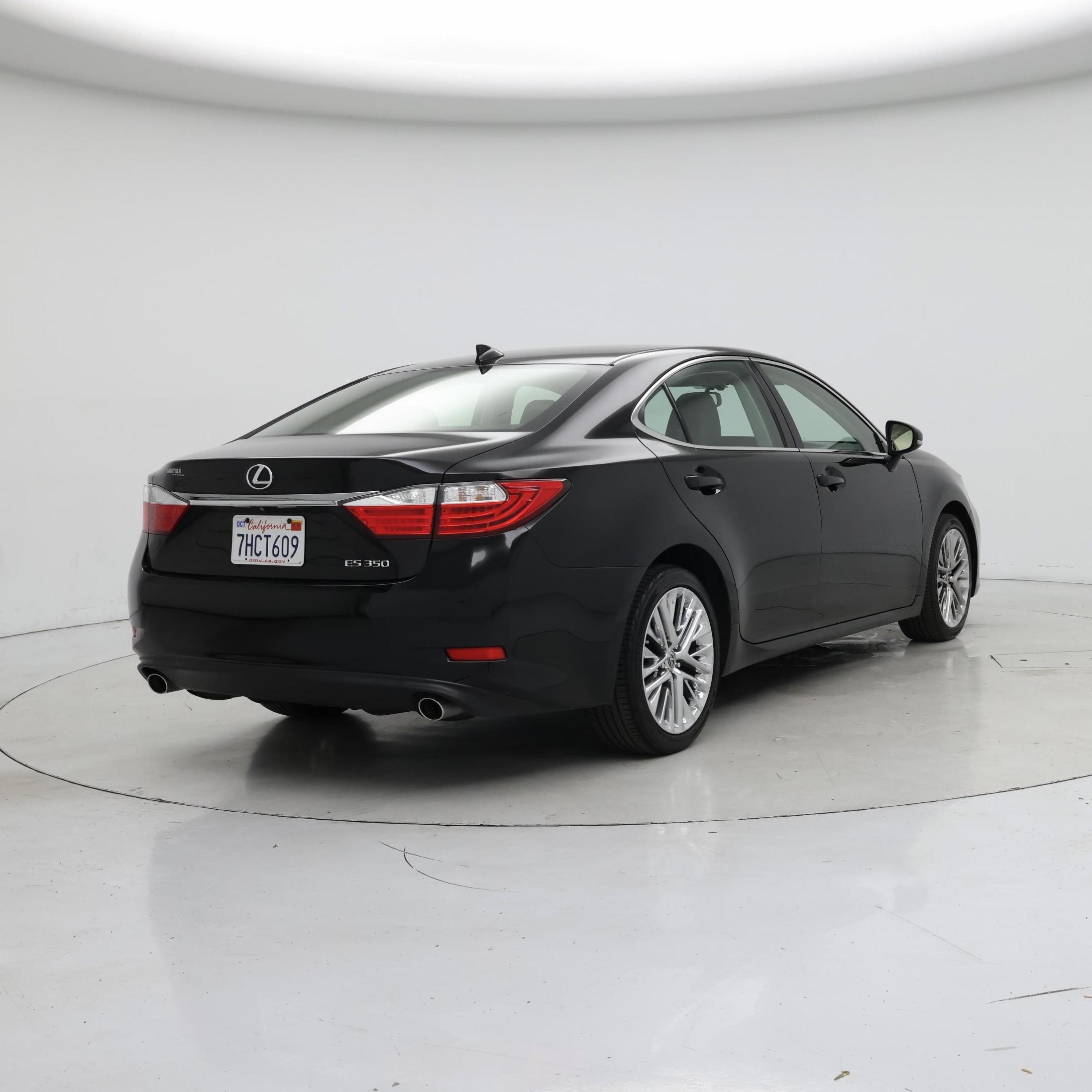 Thumbnail: 2015 Lexus ES - 8