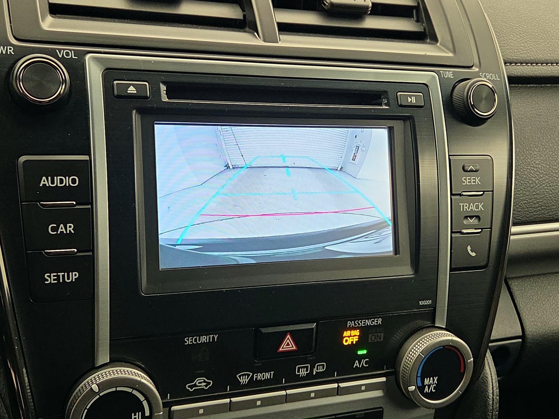 Thumbnail: 2014 Toyota Camry - 14