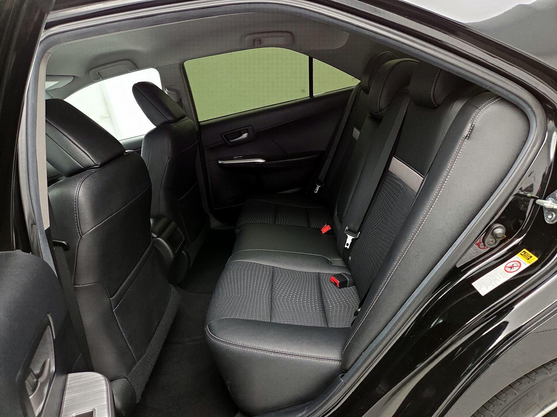 Thumbnail: 2014 Toyota Camry - 19