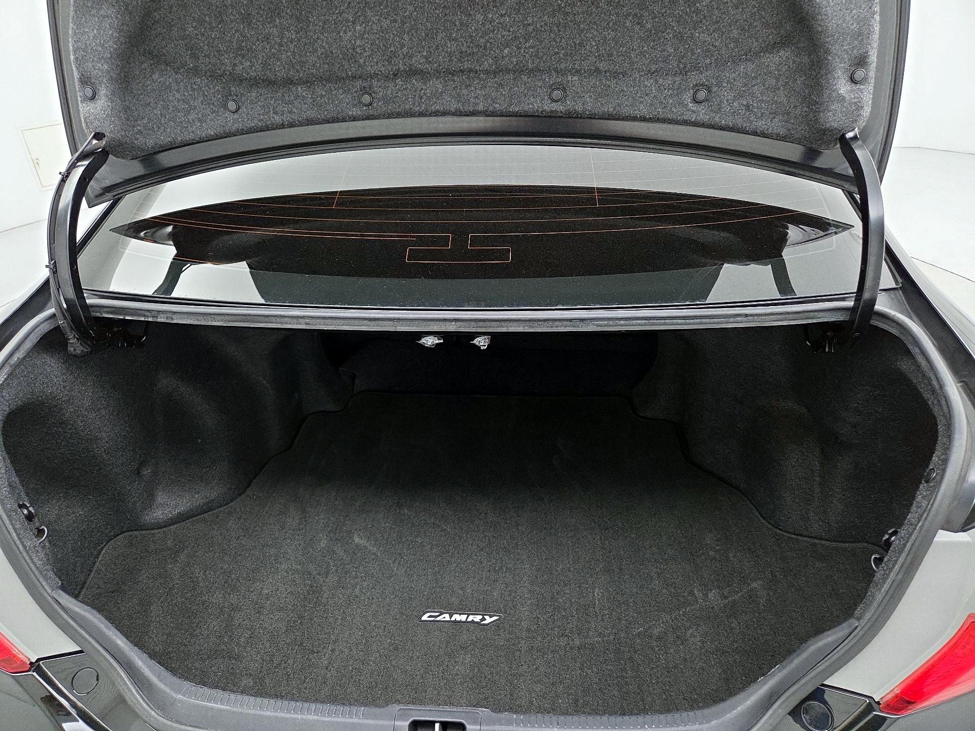 Thumbnail: 2014 Toyota Camry - 20