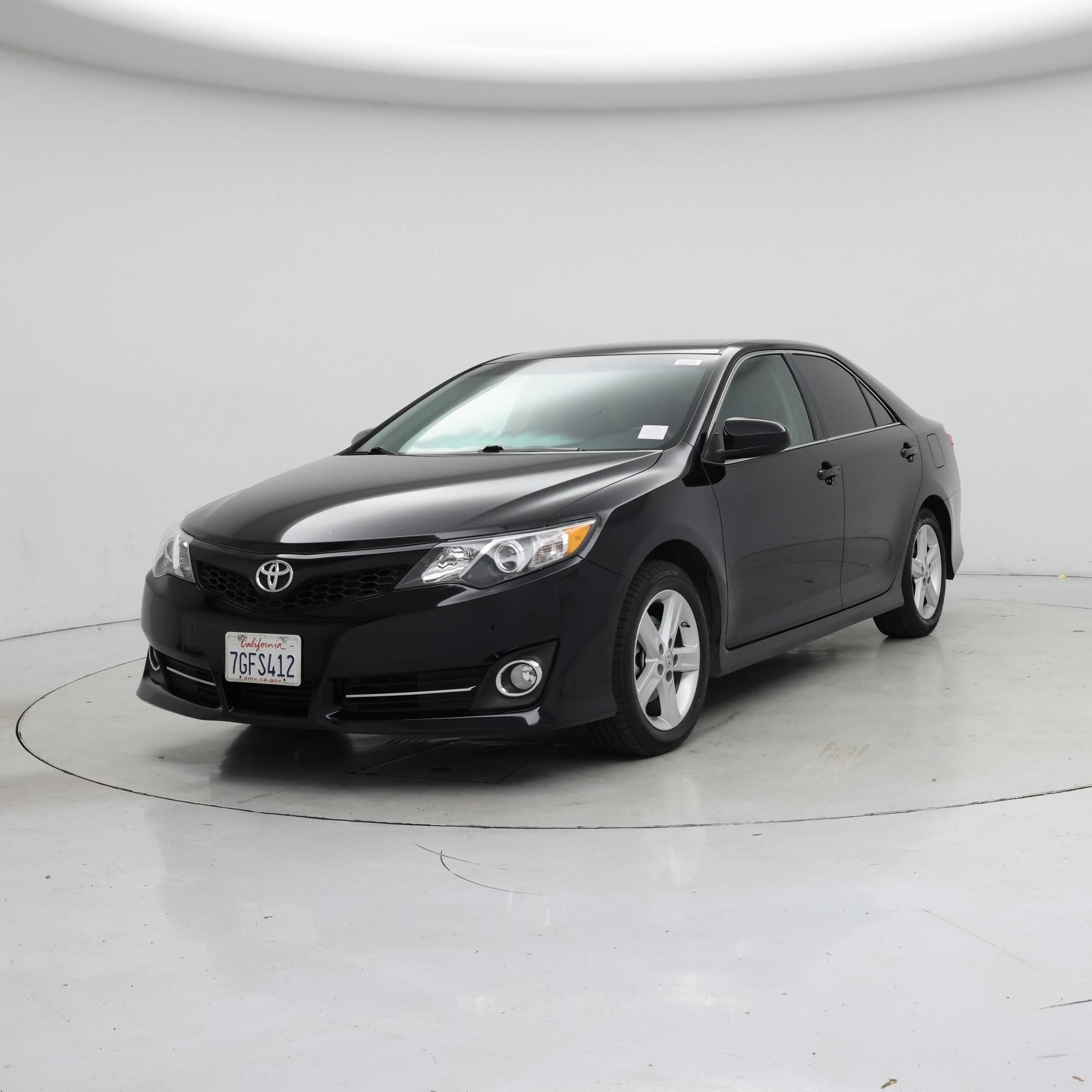 Thumbnail: 2014 Toyota Camry - 4