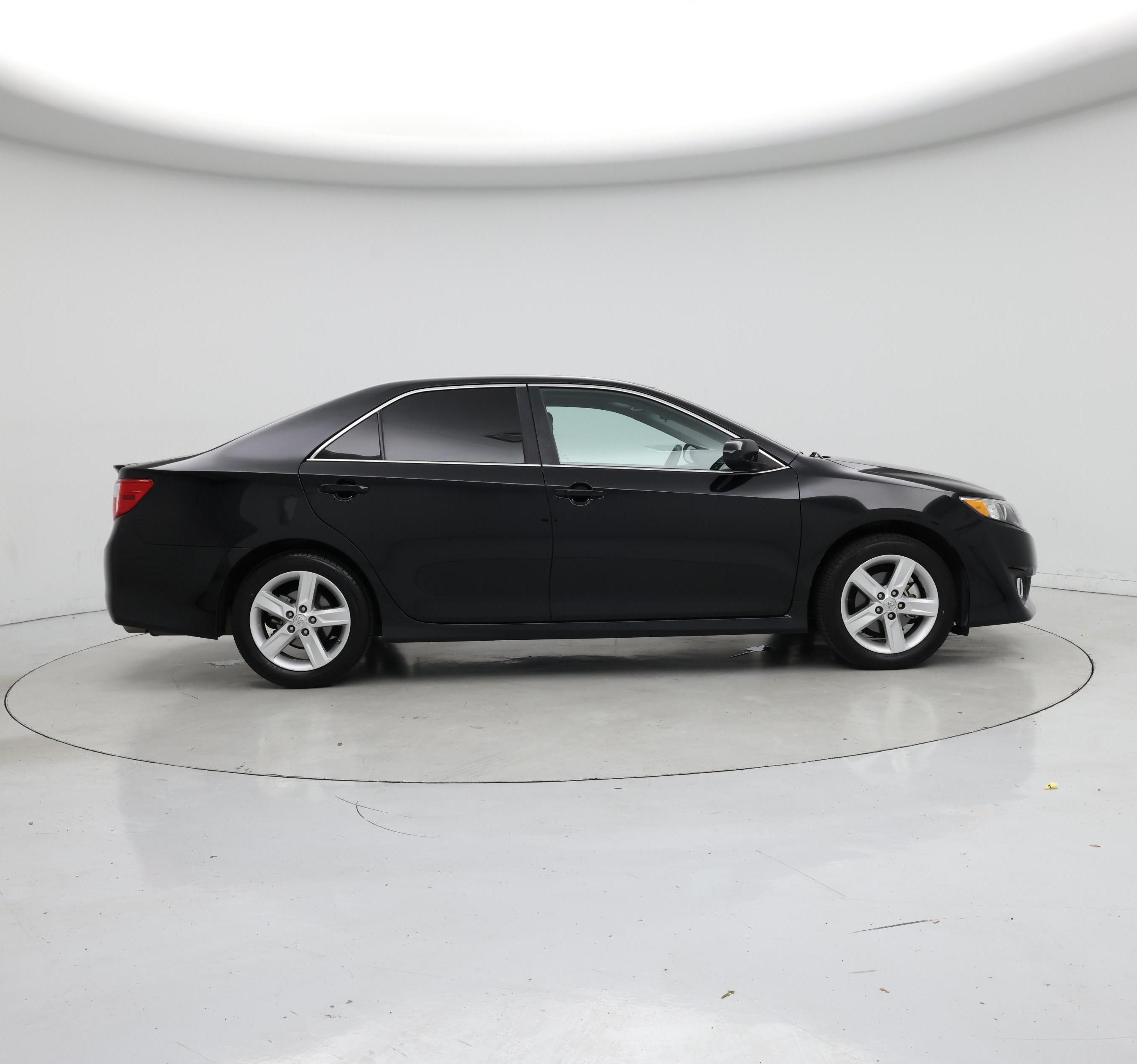 Thumbnail: 2014 Toyota Camry - 7