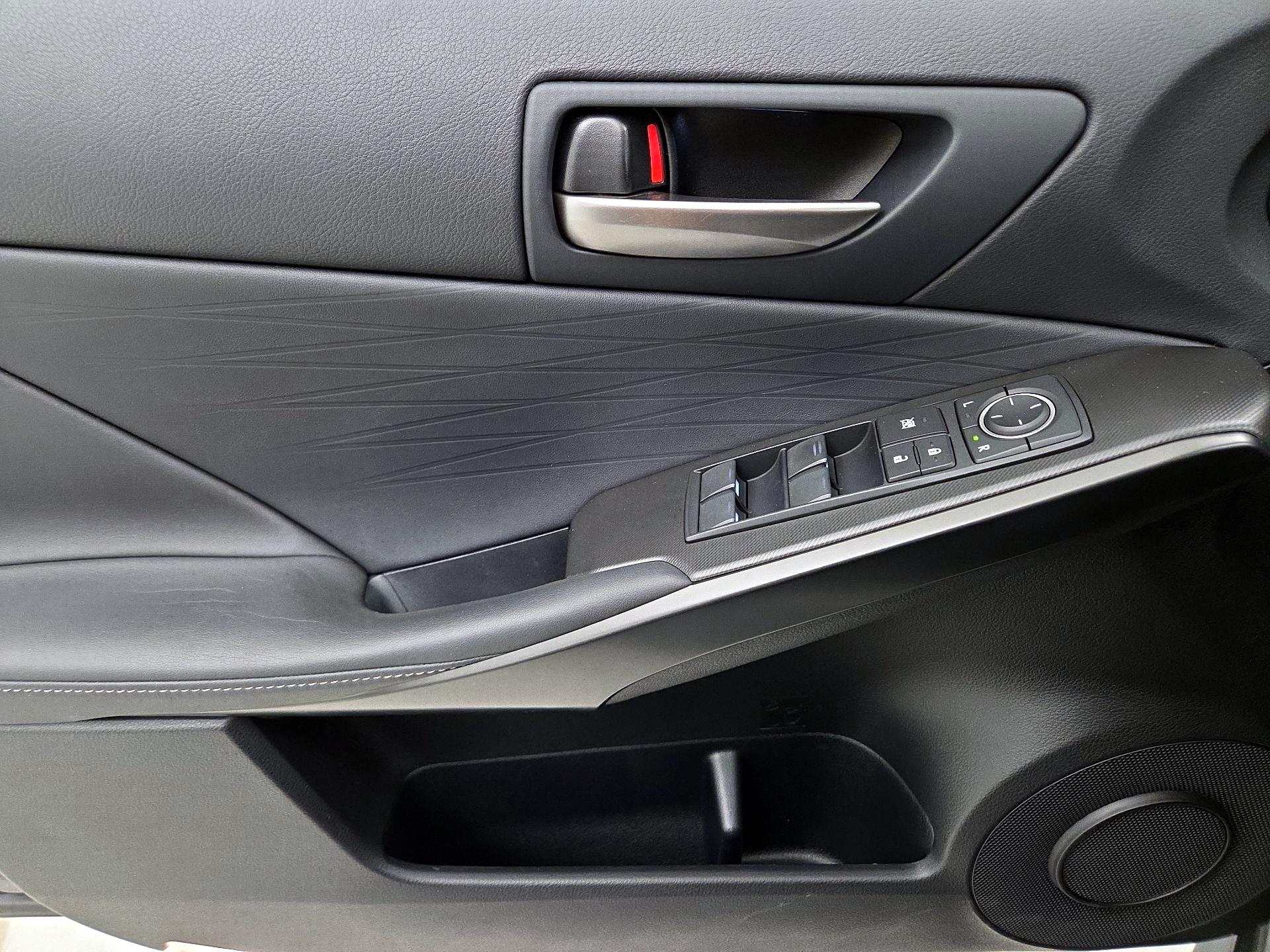 Thumbnail: 2024 Lexus IS - 12