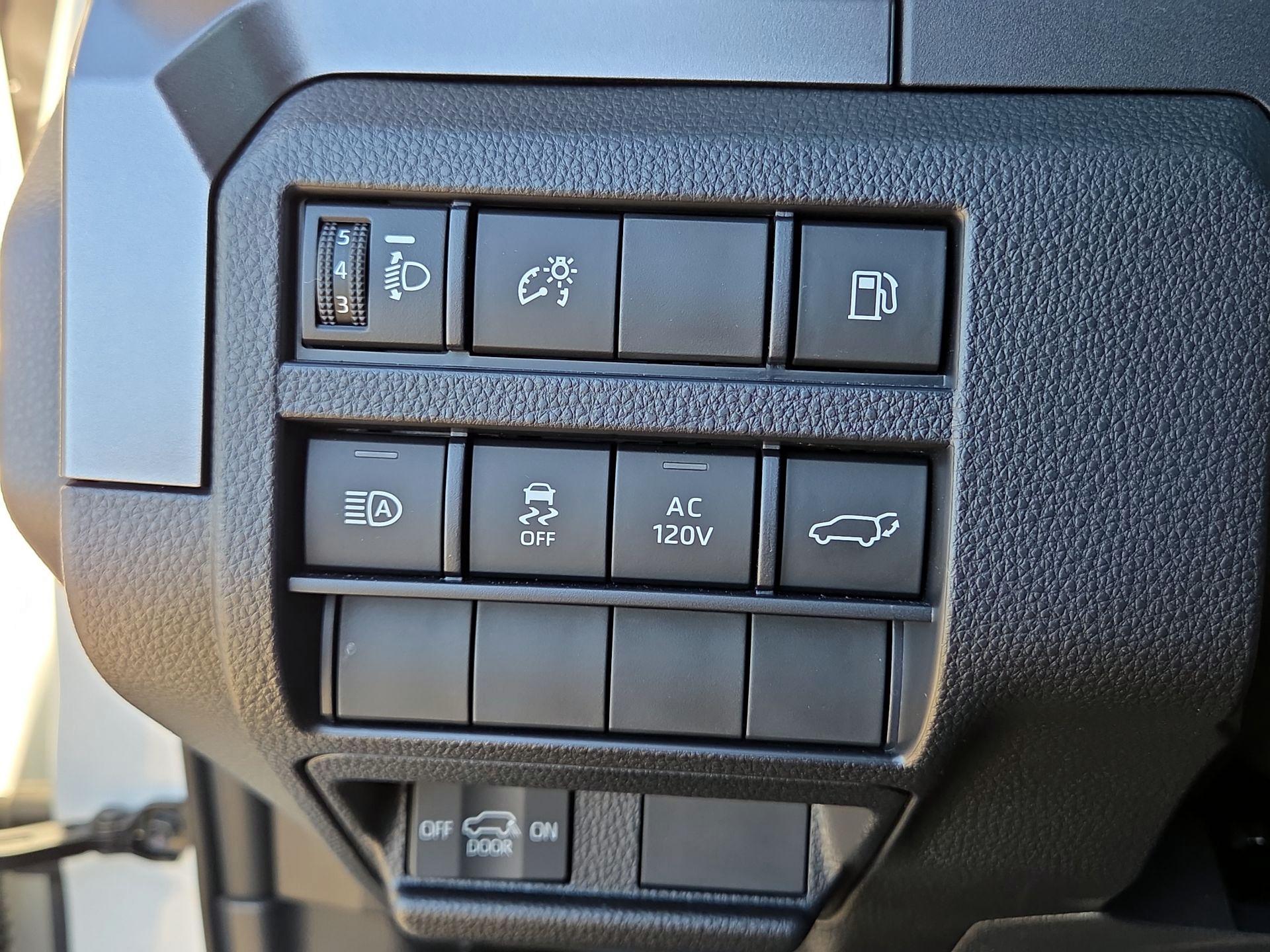 Thumbnail: 2025 Toyota 4Runner - 11